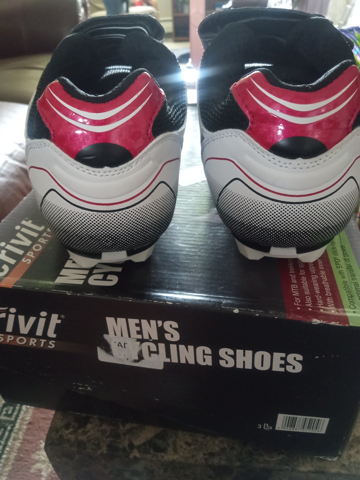 Bicycle shoes