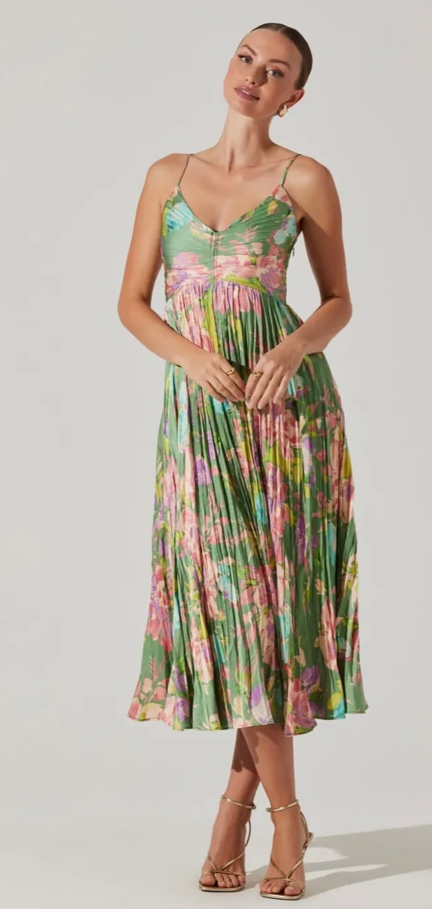 Astr the label Maeve pleated midi Dress