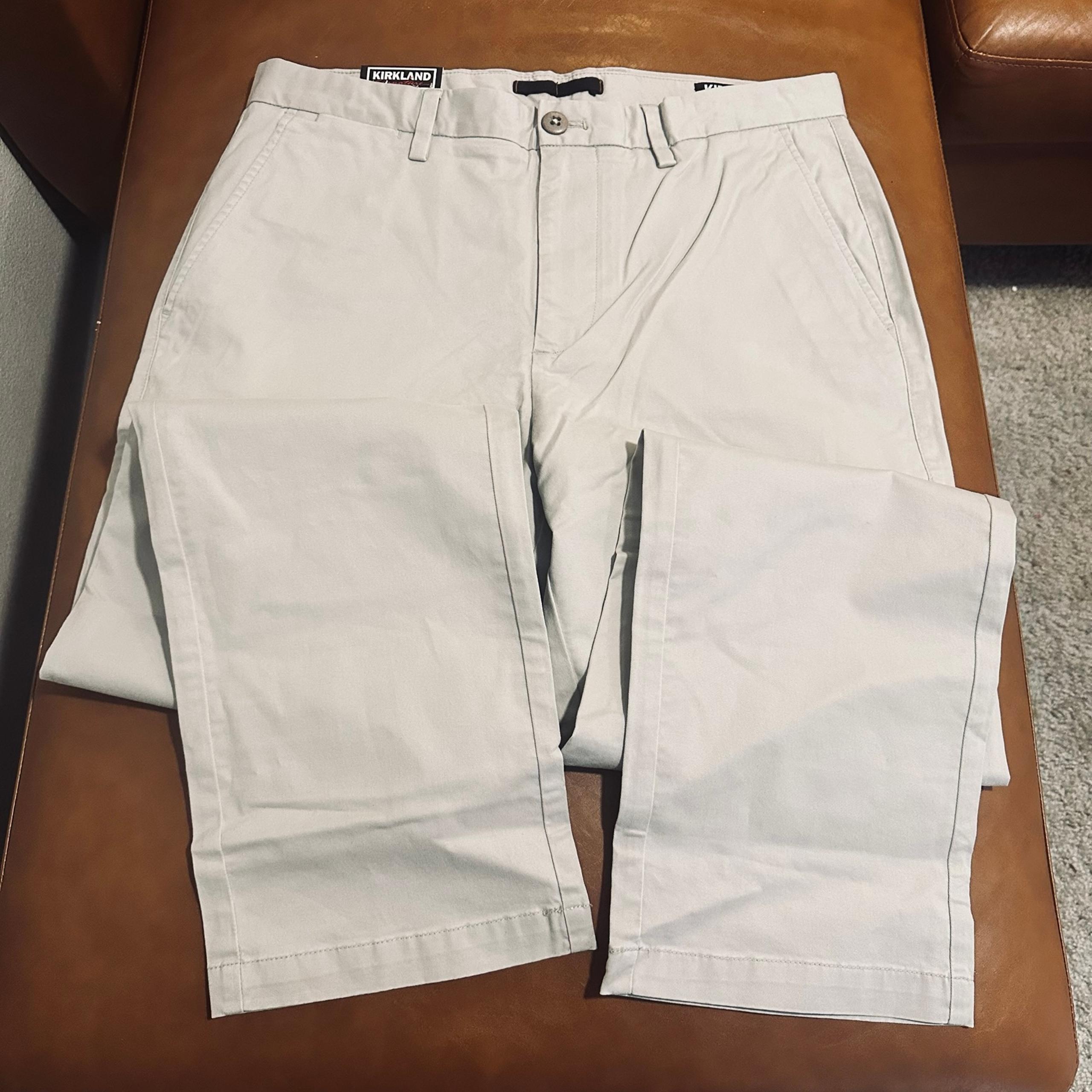 Kirkland Signature Pants Men’s 34x30 Chino Flat Front Light Grey Premium NEW