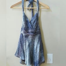 NWOT BCBG MAXAZRIA Silk Halter Top Size Small