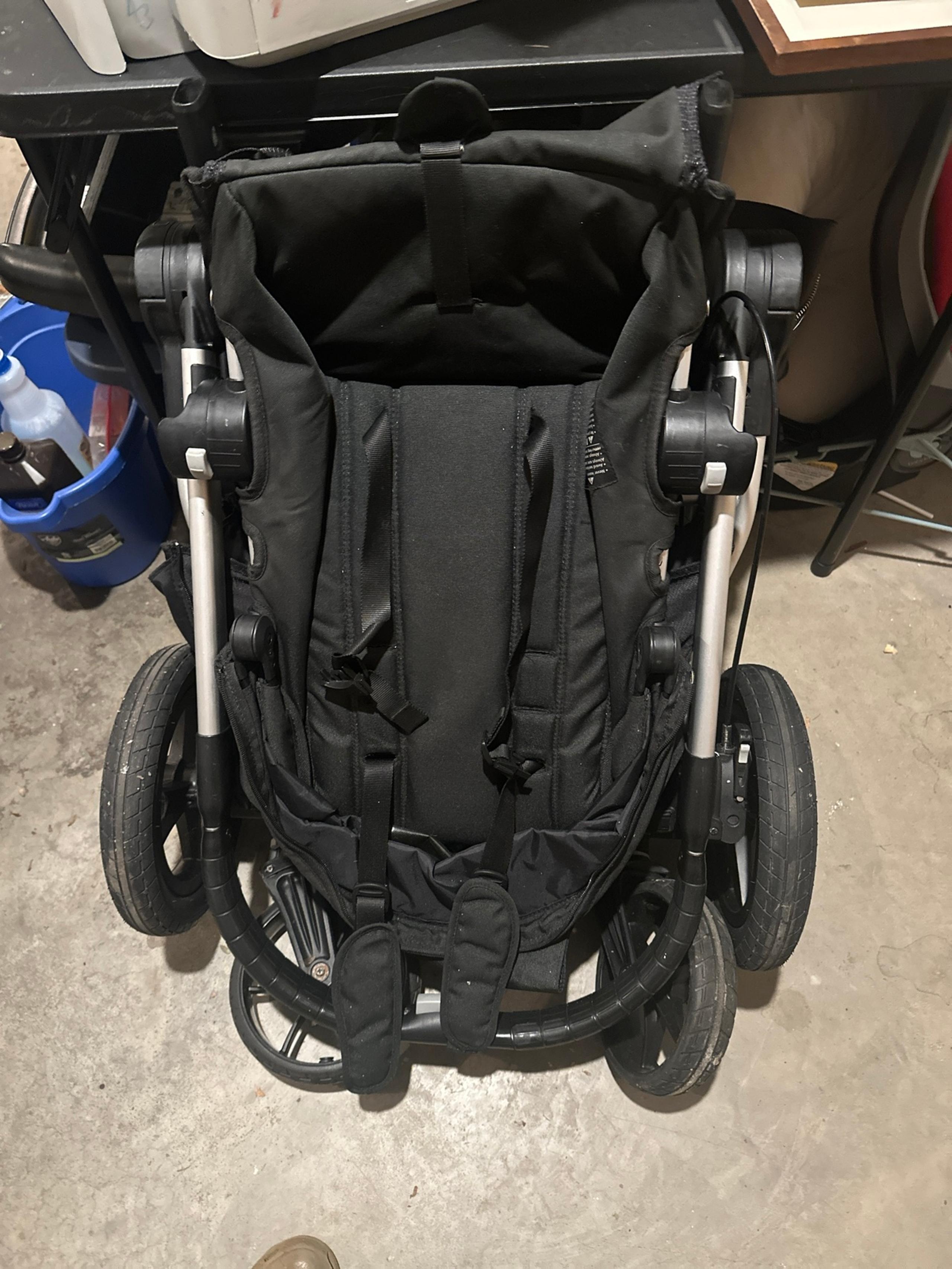 City select double stroller with two seats lower canopy