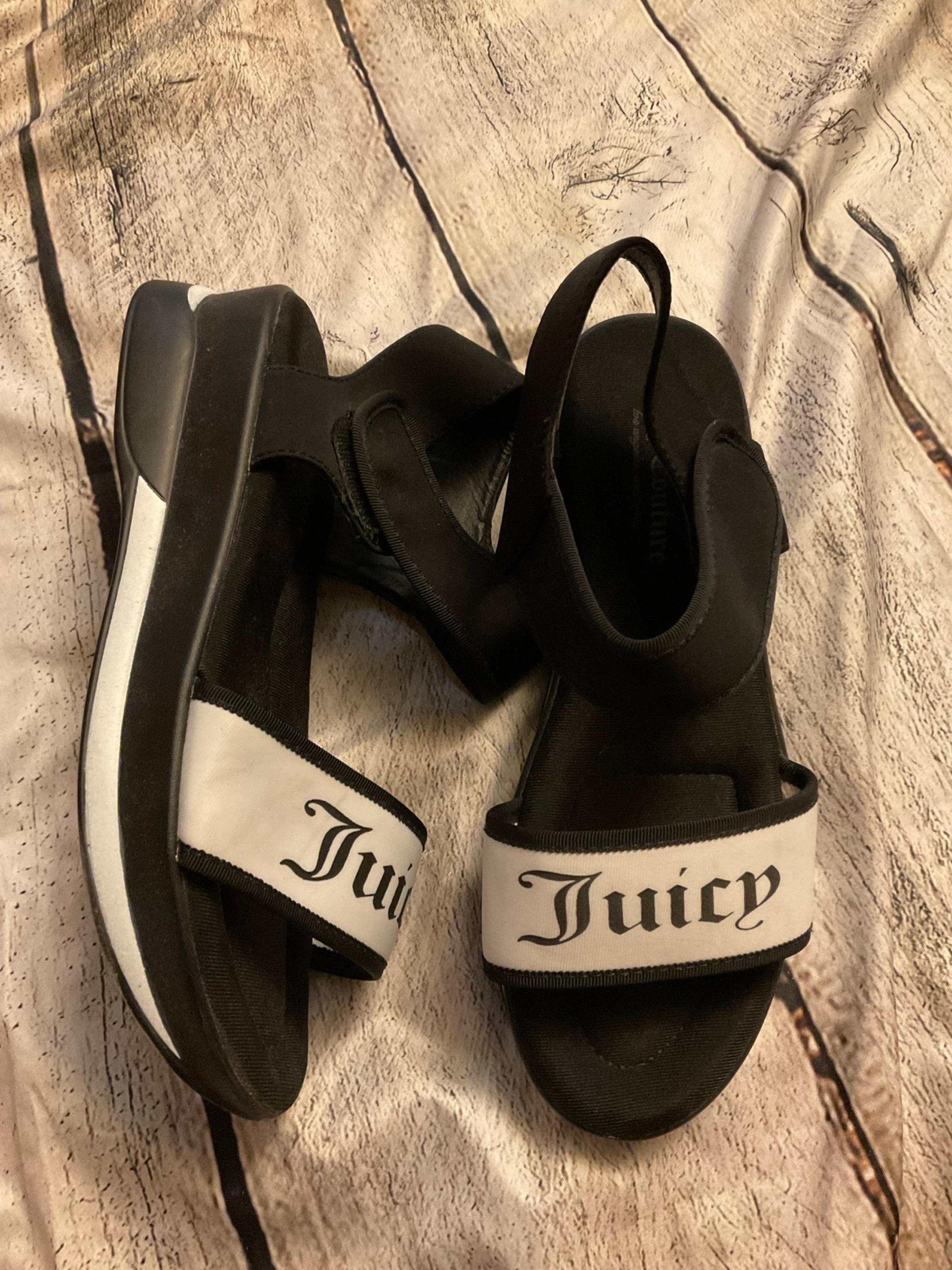 Juicy couture women’s sandals new size 7