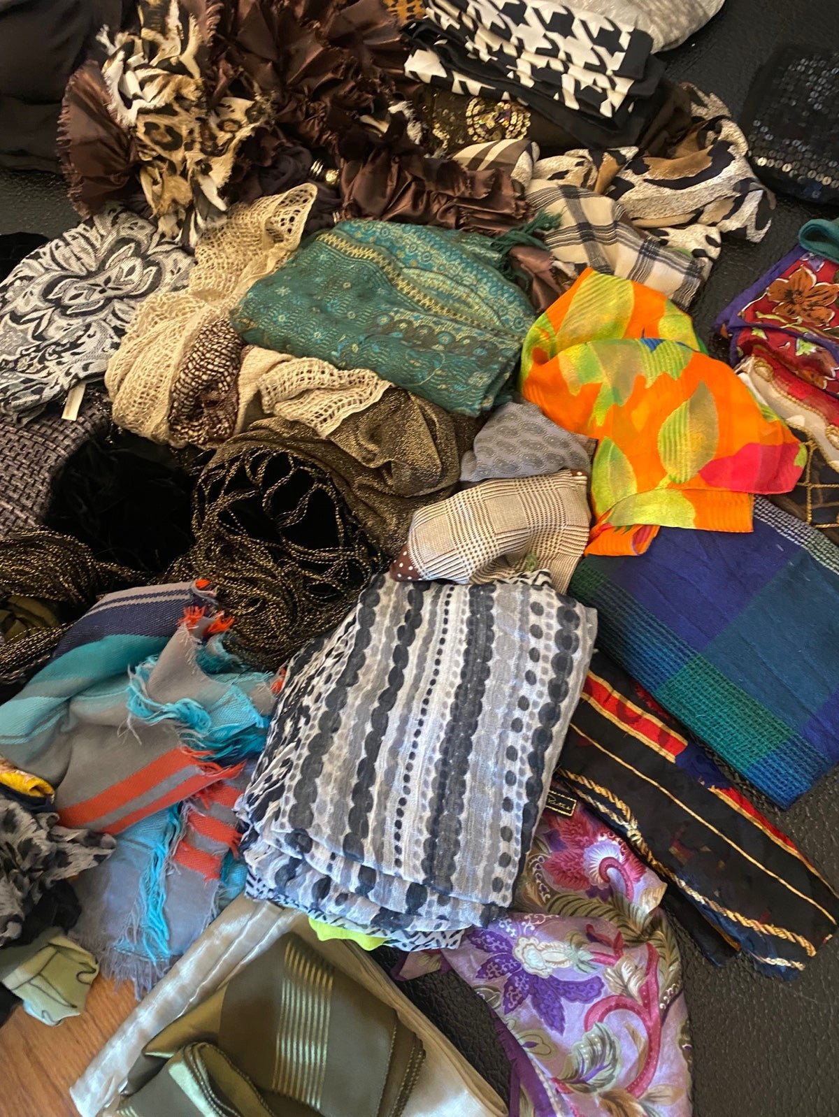 Scarf Lot