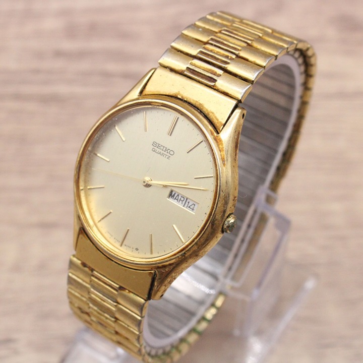 SEIKO Watch Mens Gold Tone Stainless Steel Classic Gold Quartz Dial Date