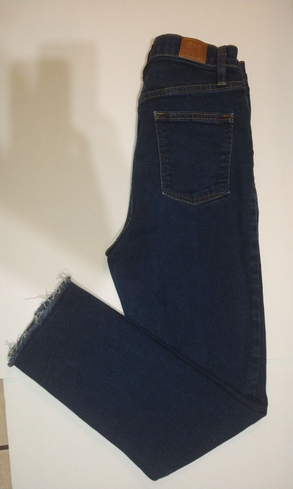 BDG High Rise Raw Hem Girlfriend women's Jeans Dark Blue Navy Denim Sz 27