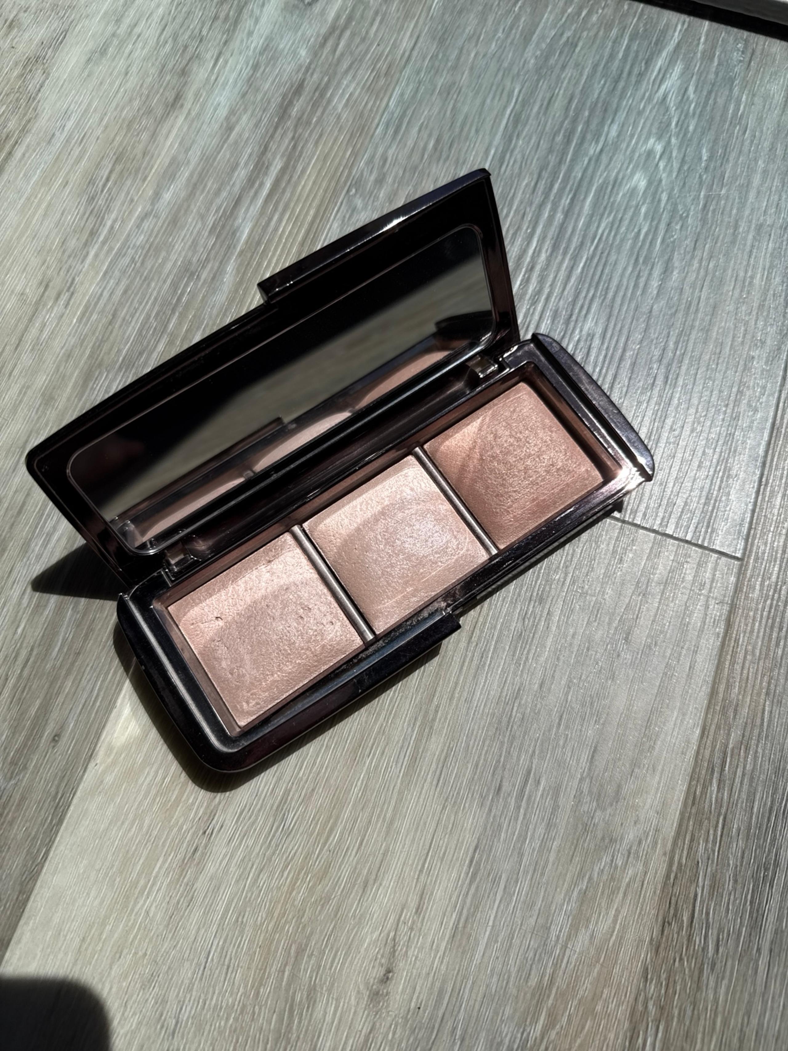 Hourglass Ambient Lighting Palette