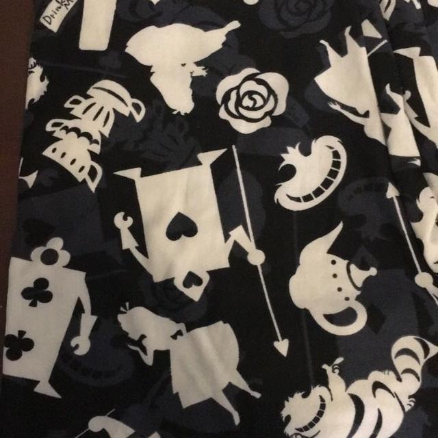 Lularoe Alice and Wonderland Leggings BW