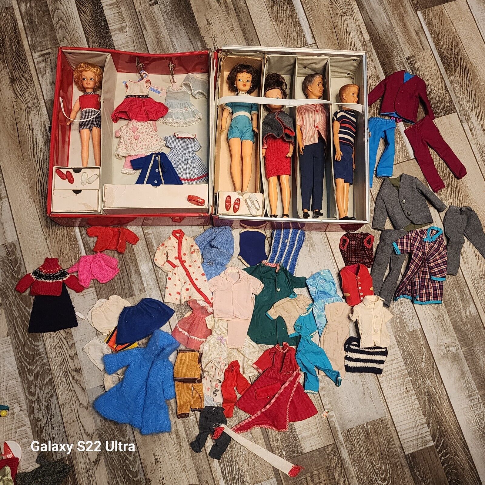 Huge Lot Vintage Ideal Tammy & Family Dolls Mom Dad Brother