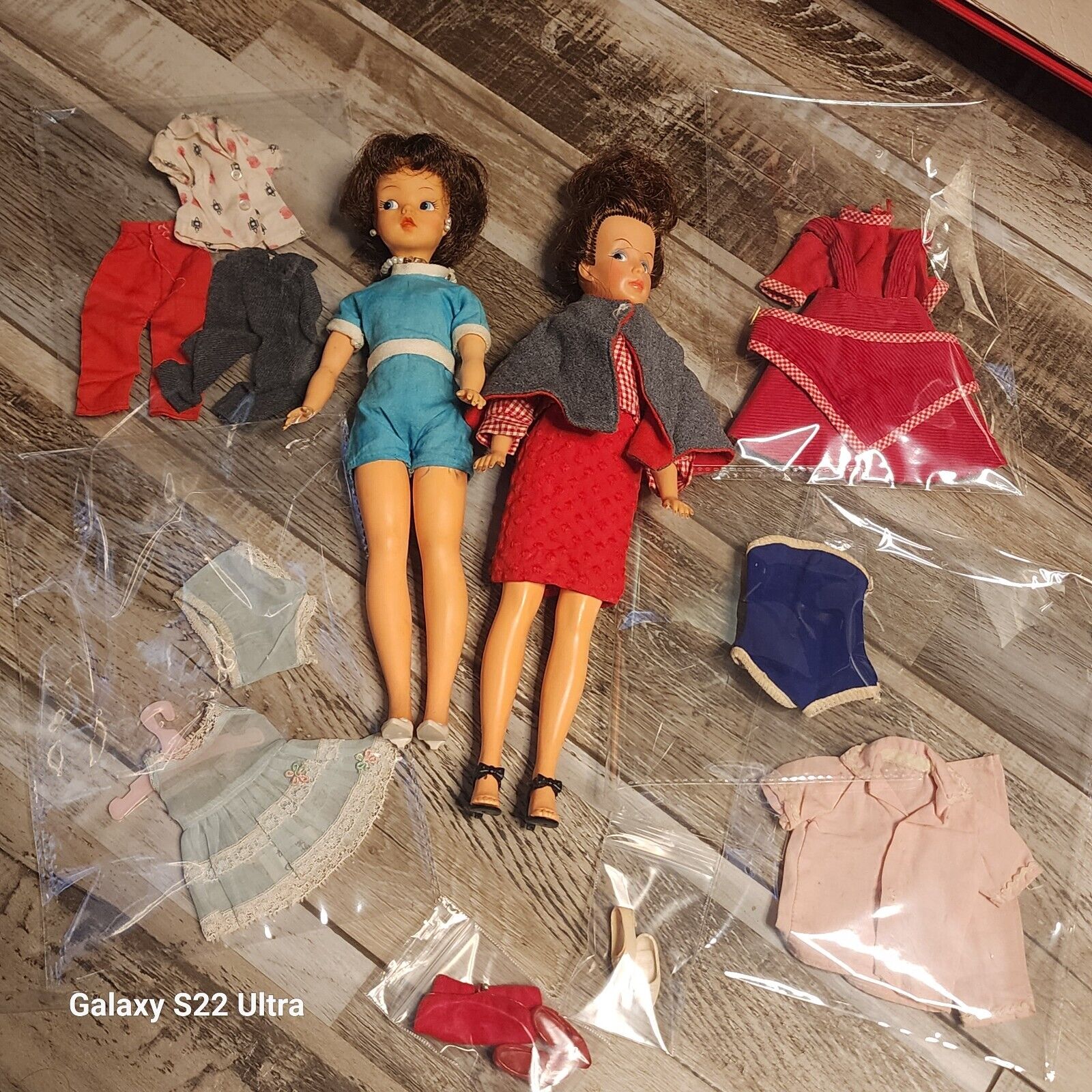 Huge Lot Vintage Ideal Tammy & Family Dolls Mom Dad Brother