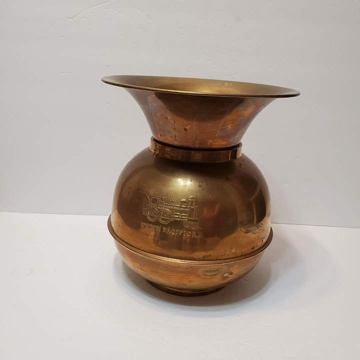 Vintage Brass Union Pacific RR Railroad Spittoon Cuspidor USA Collectible Vase