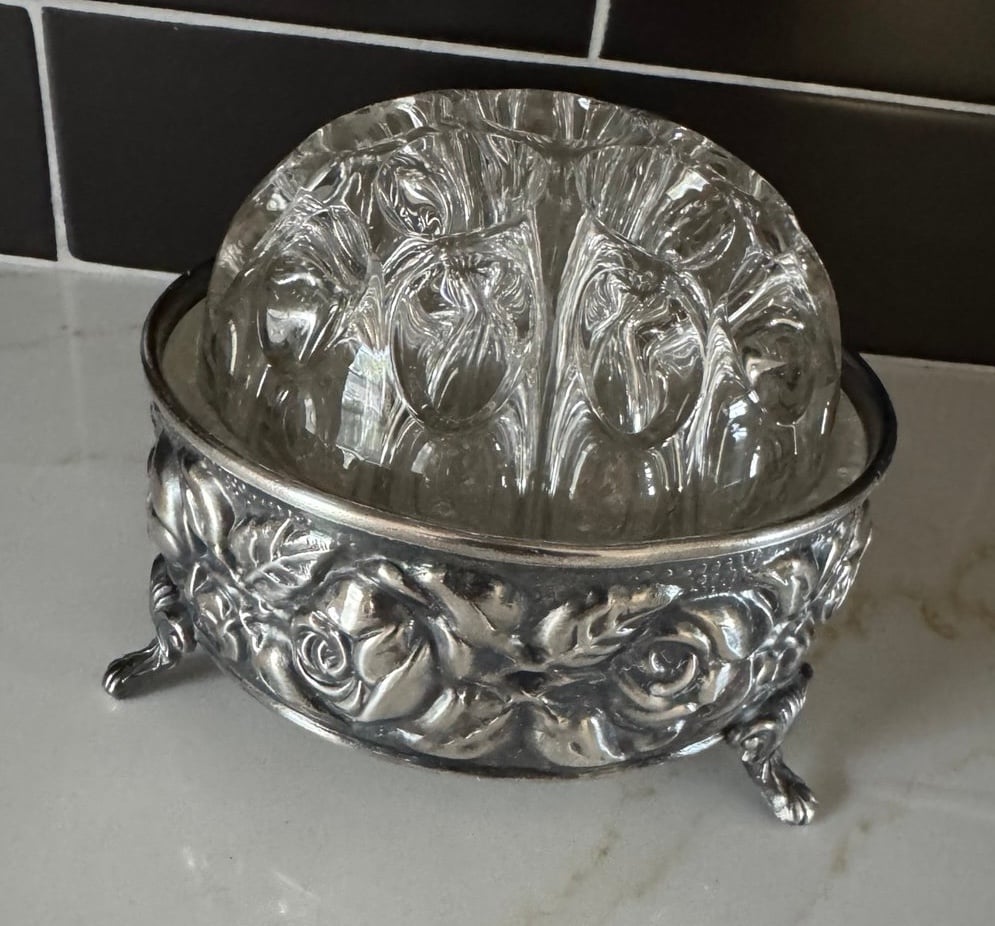 Rose Patterned De Uberti Of Italy Silver Flower Frog