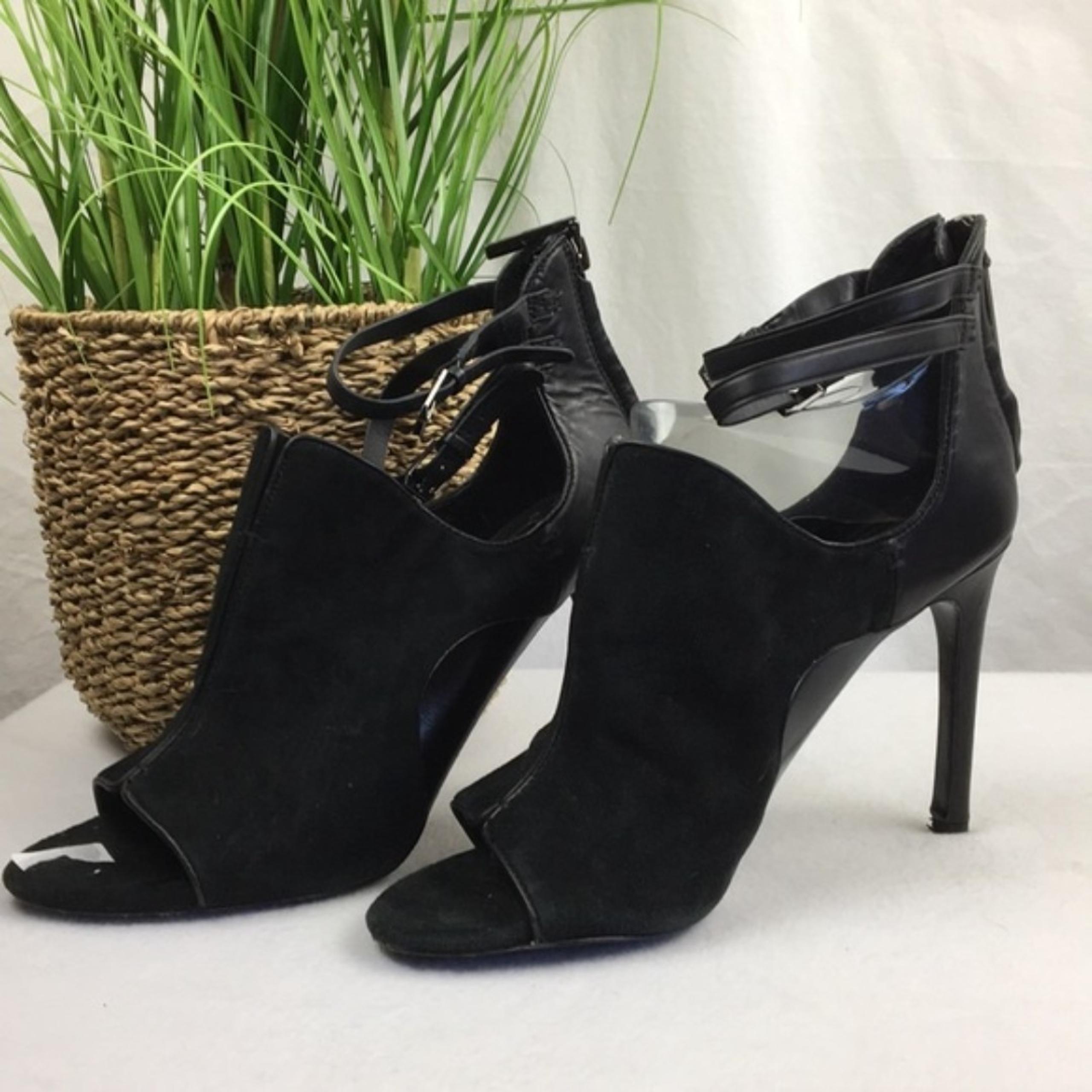 Dolce Vita Black Suede Ankle Strap High Heel Shoes 9