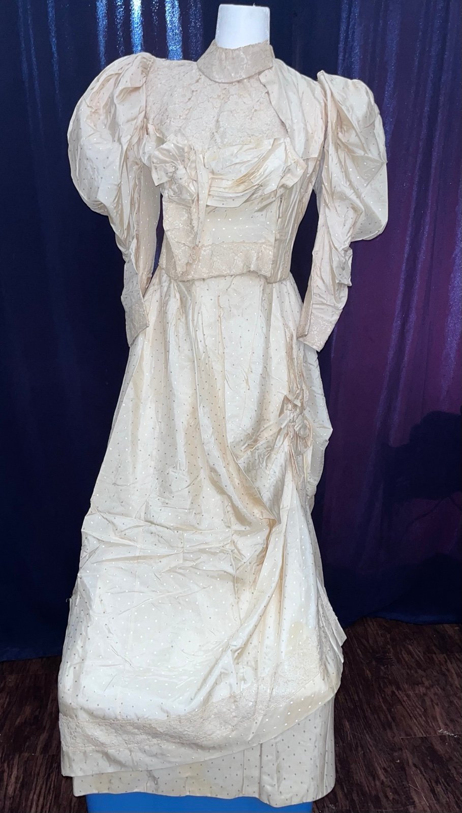Victorian Wedding Gown Silk Lace Amazing Craftsmanship 1895 Museum Quality
