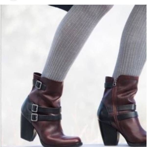 9.5 kork ease triple belted ankle boots/booties red leather italian