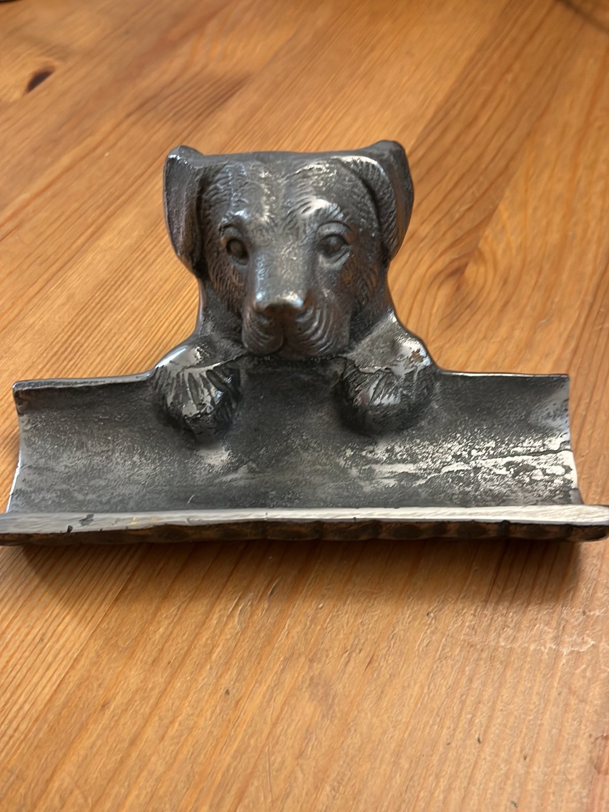 Vintage Desktop Pen or Business Card Holder Heavy Cast Dog Design