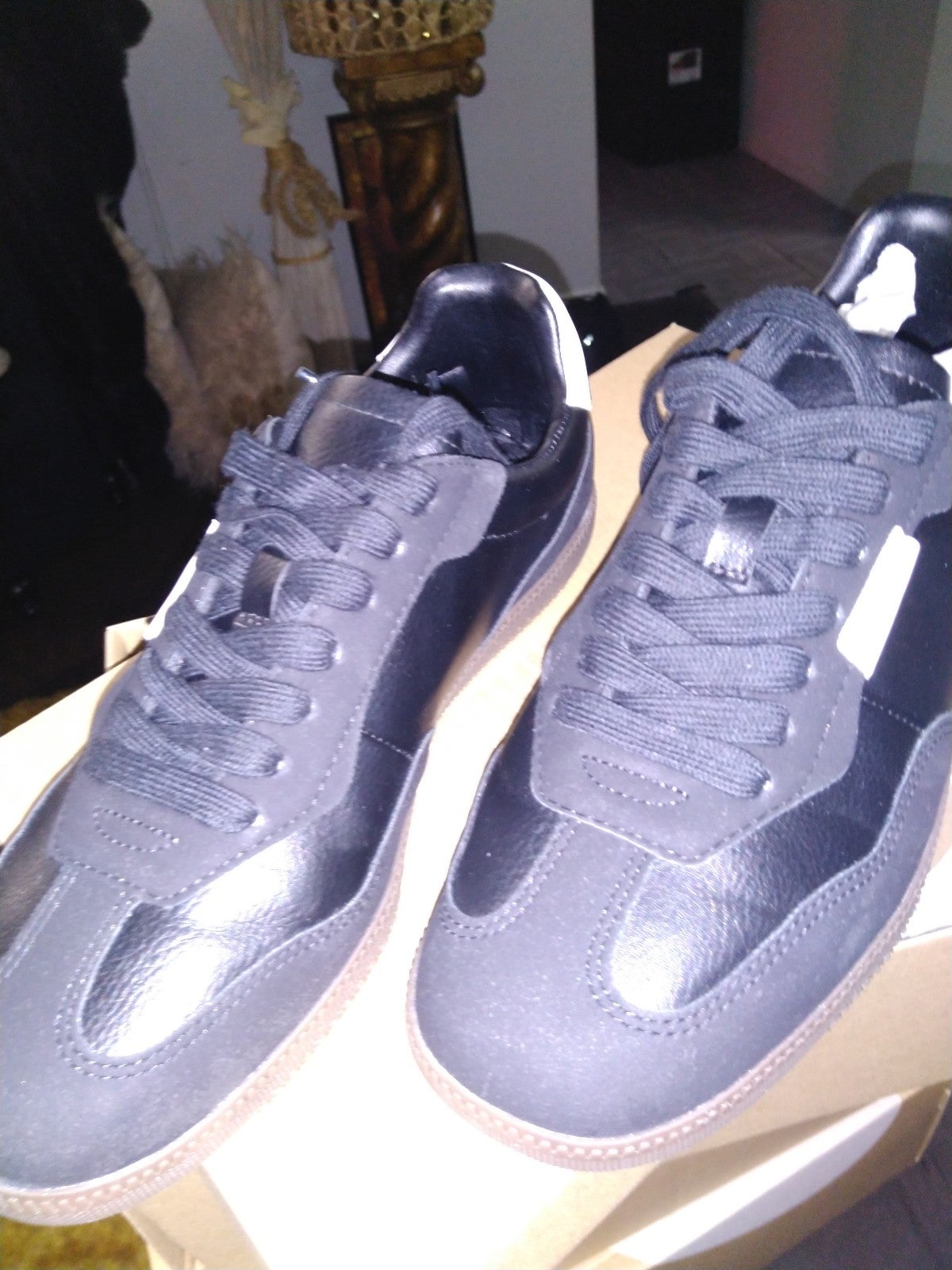 Steve Madden sneaker