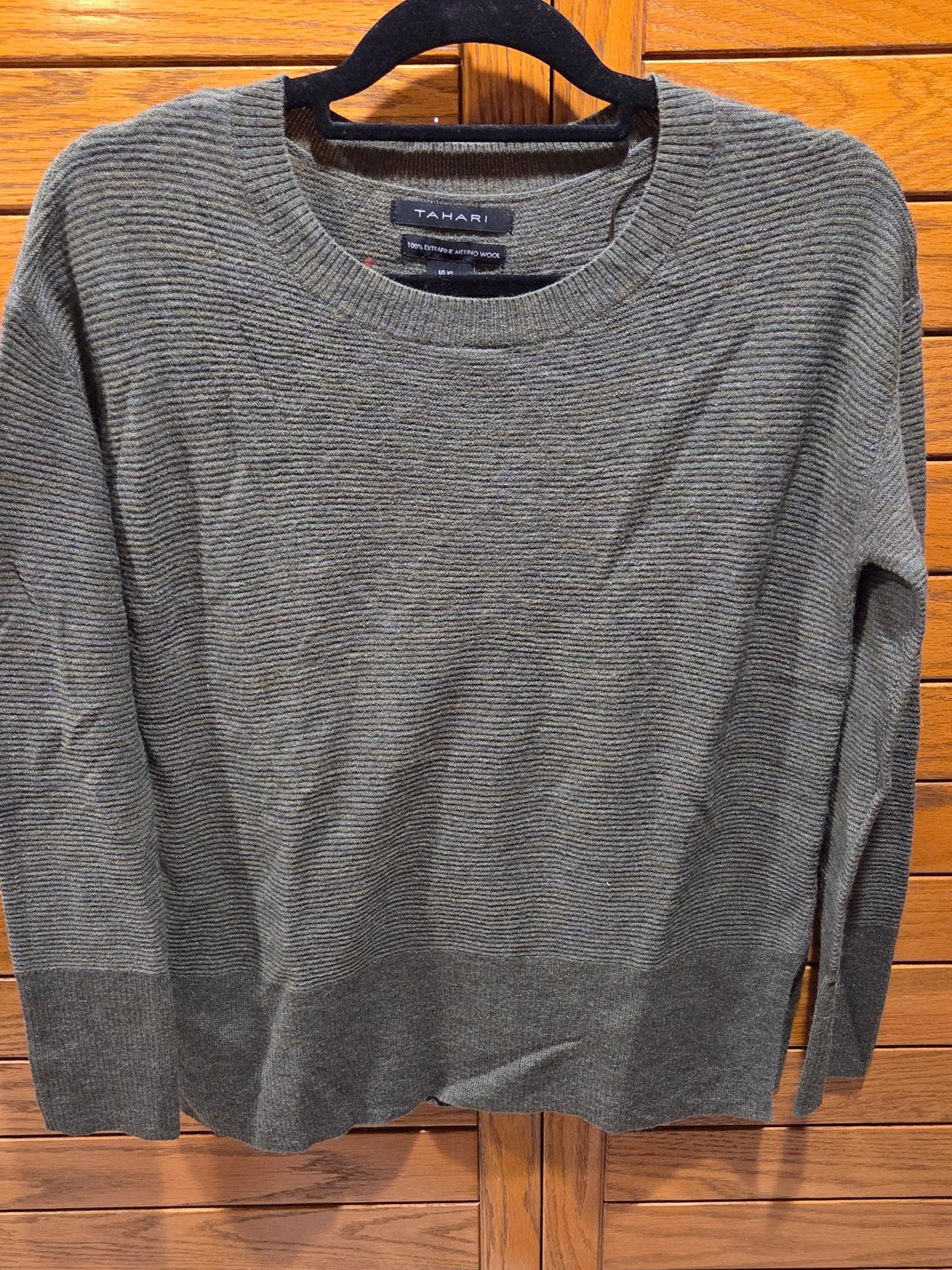 Tahari 100% ExtraFine Merino Wool Sweater NwTS