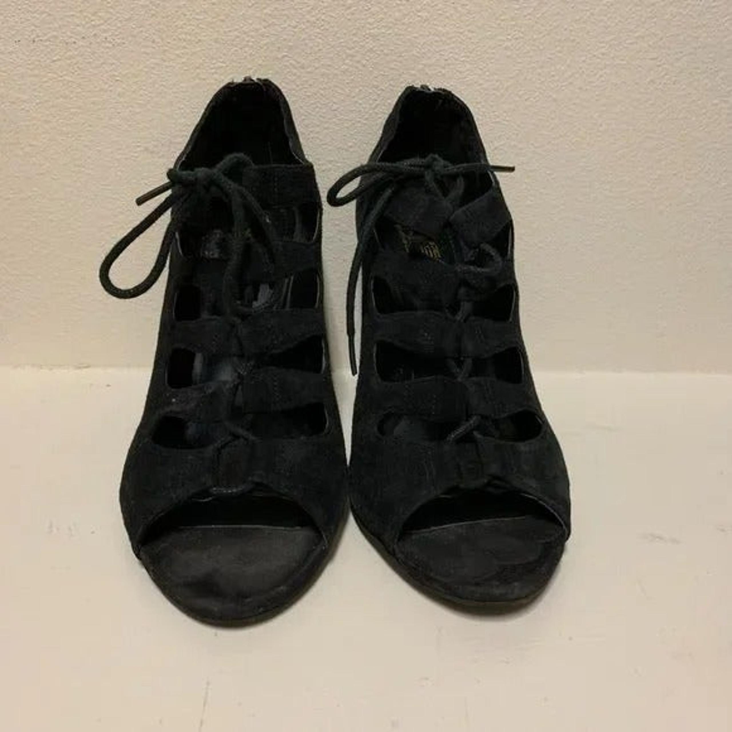 14th & Union Peep Toe Heels