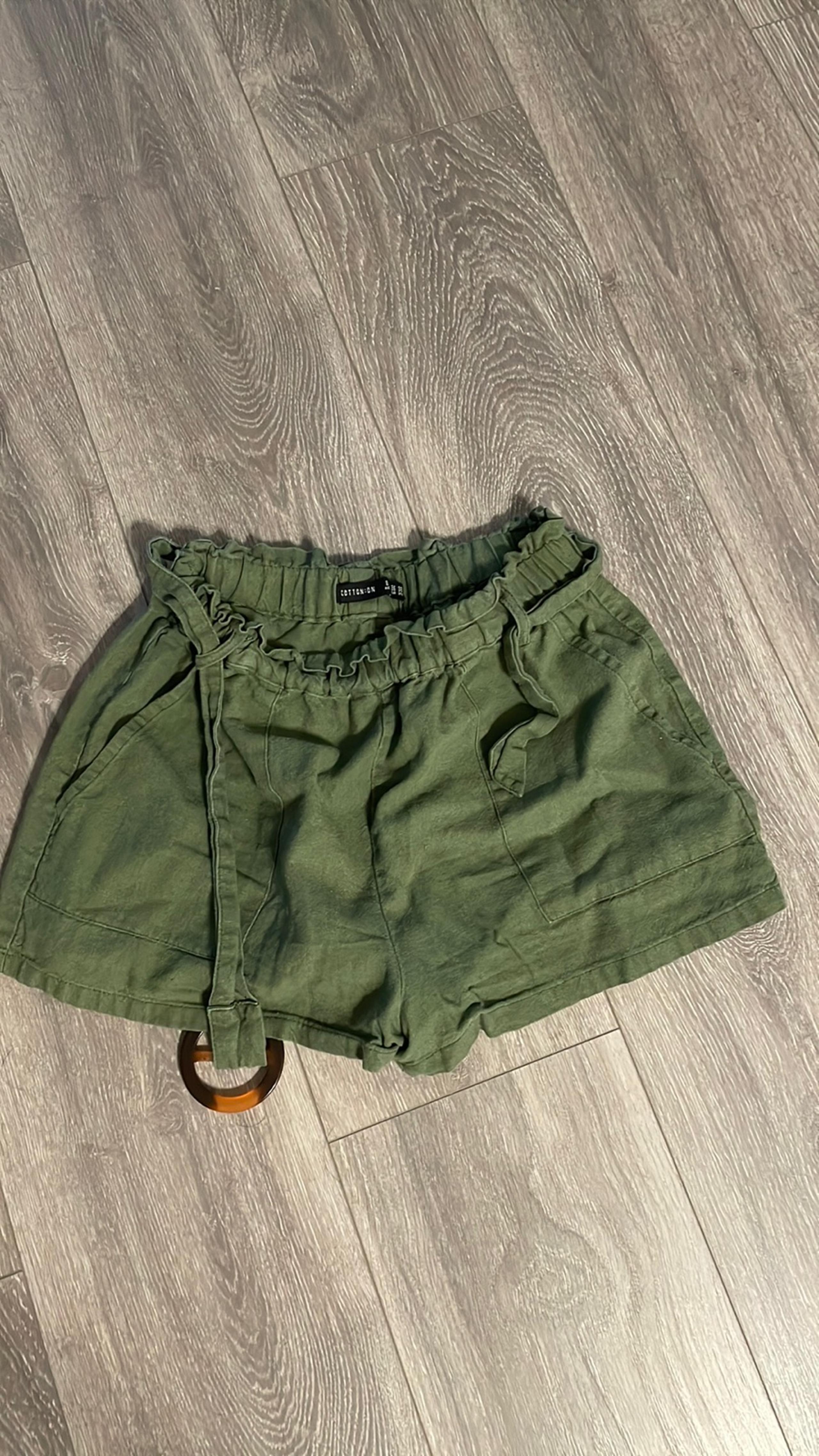 Cotton On Linen-Like Shorts with Matching Belt