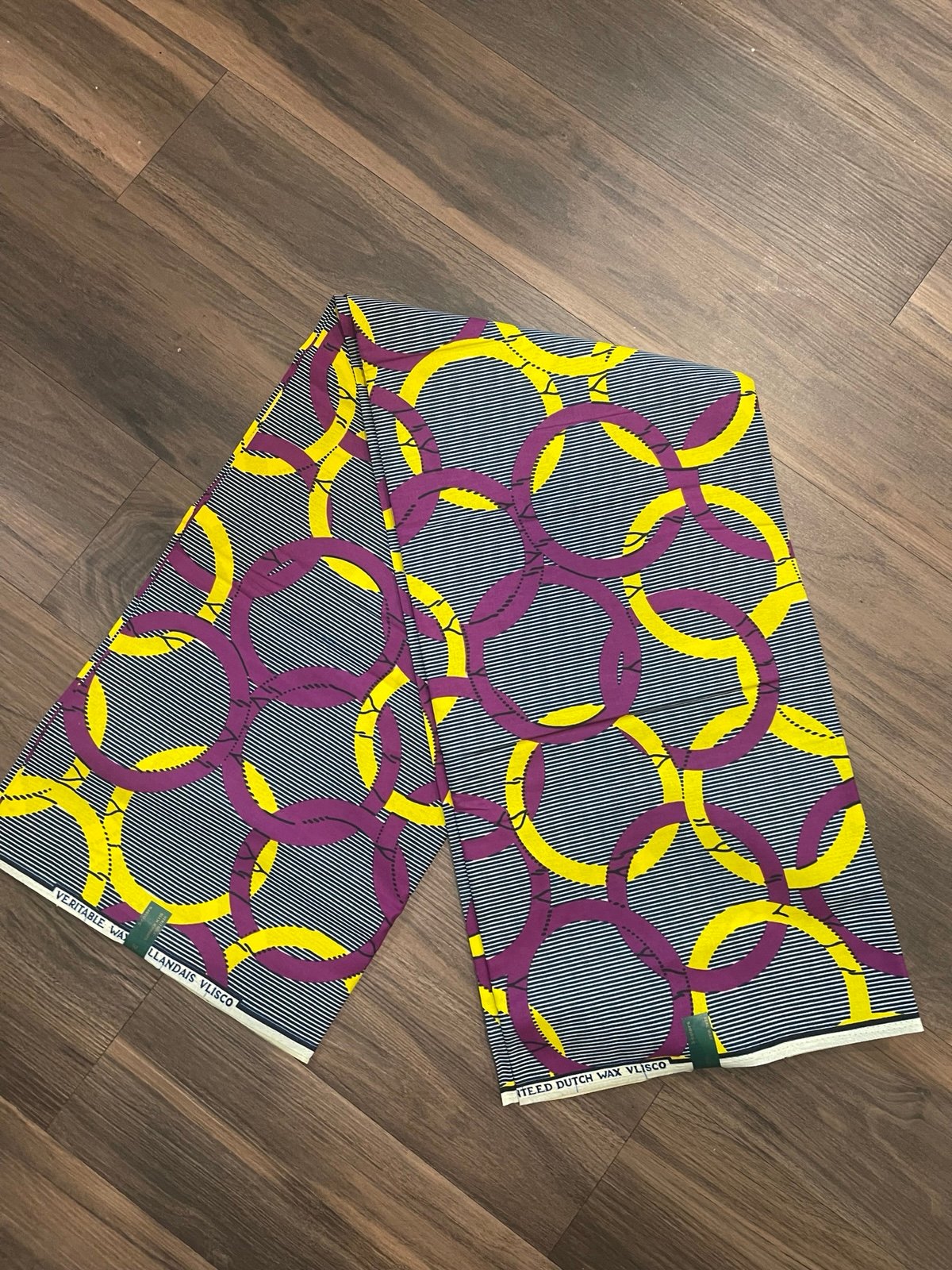 High quality African/Ankara Fabric 6 yards with bold colors.