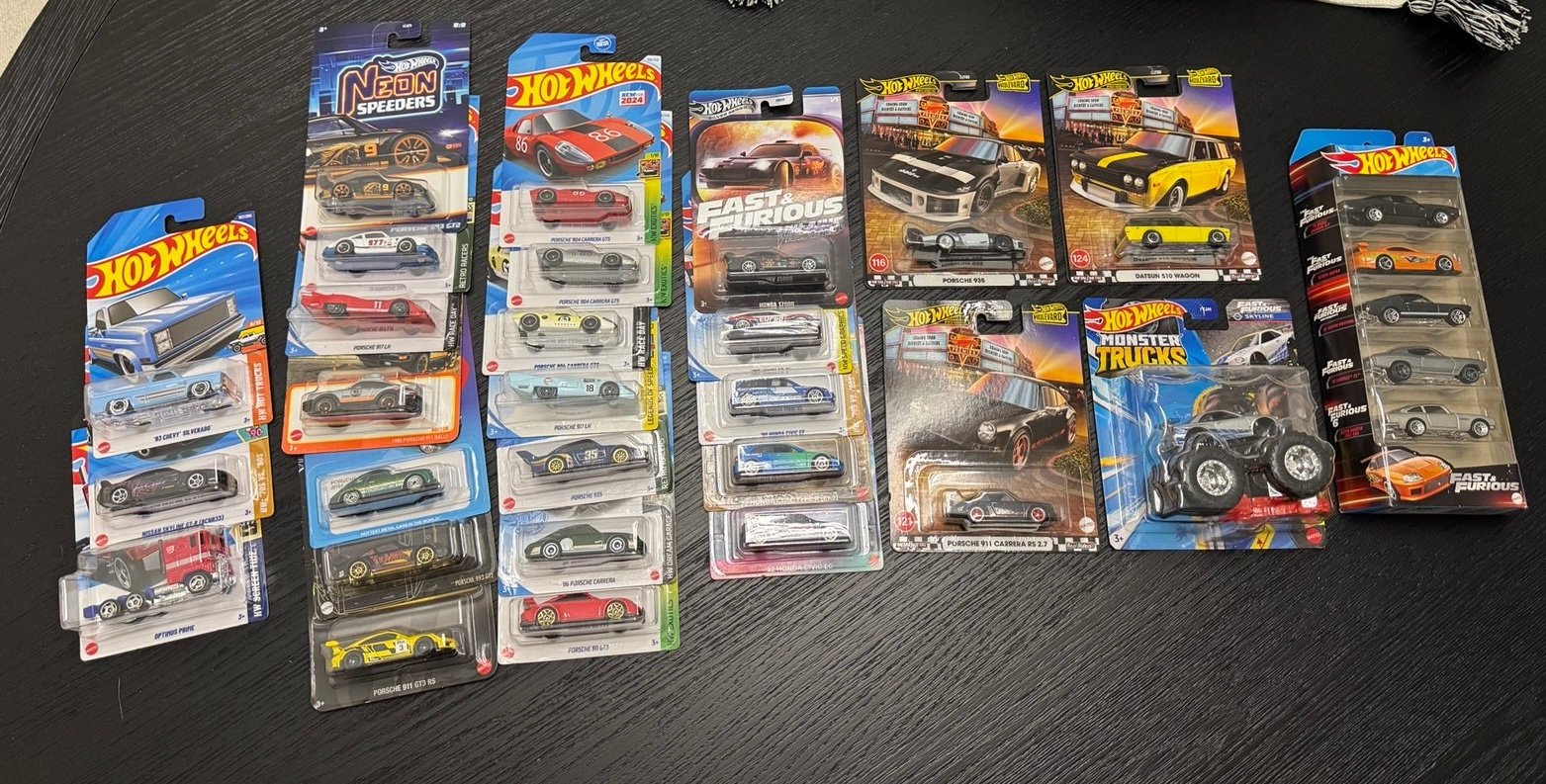 Hot Wheels lot mainlines, premiums, monster truck n 5 pack