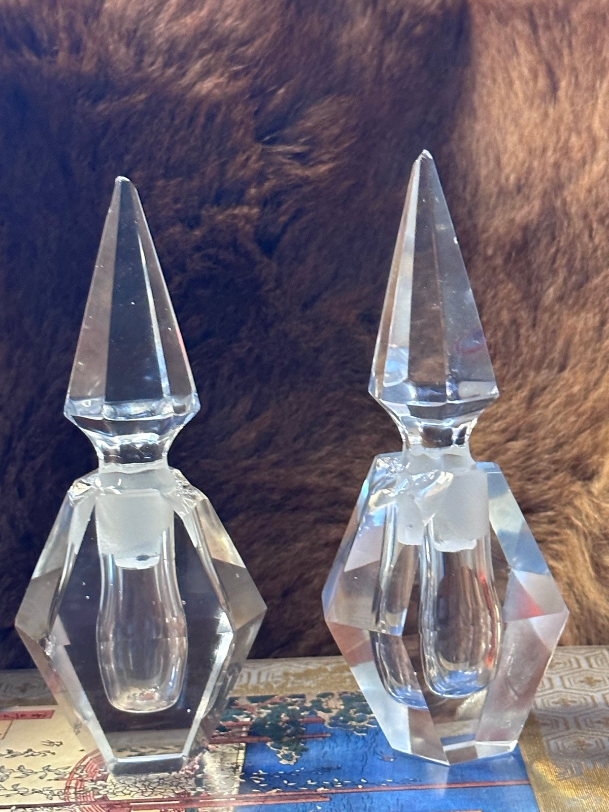 Rare vintage antique Pair of2 Leaded Crystal Perfume Bottle with Stopper