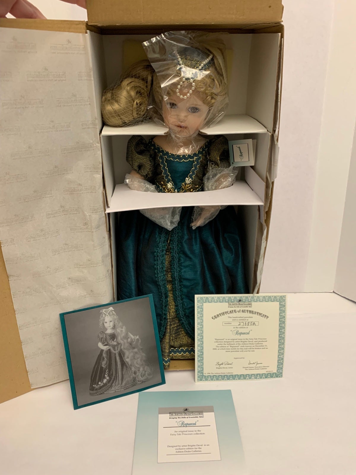 Ashton-Drake Galleries Rapunzel porcelain doll 1996 Princess Collection Disney
