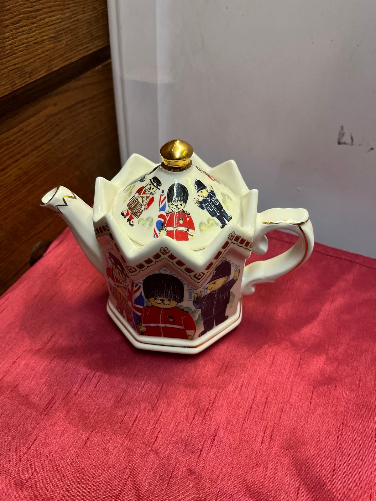China Craft London Teddy Bear Teapot