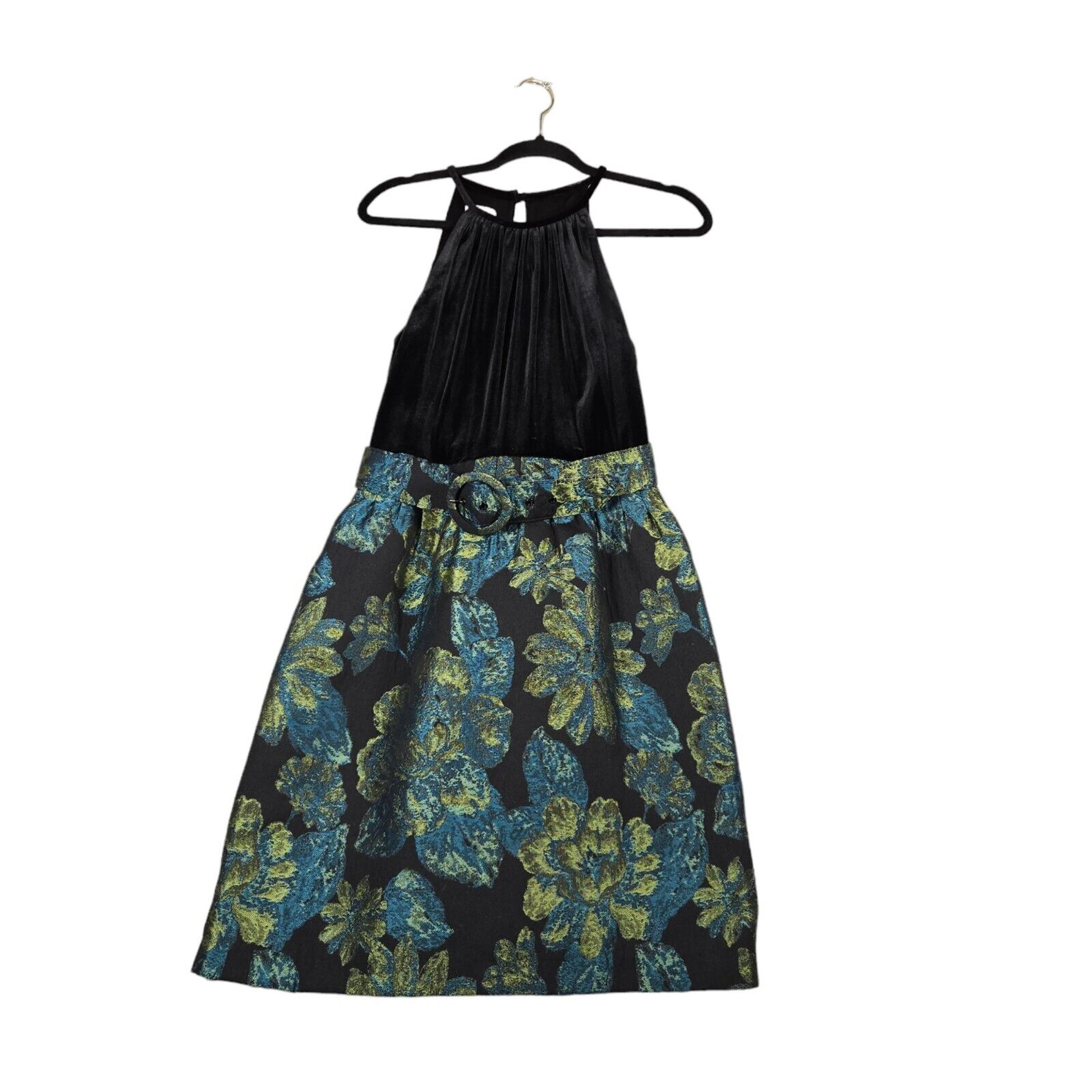 Madison Womans Dress Size 10 Sleeveless Belt Black Blue Fit & Flare Knee Length