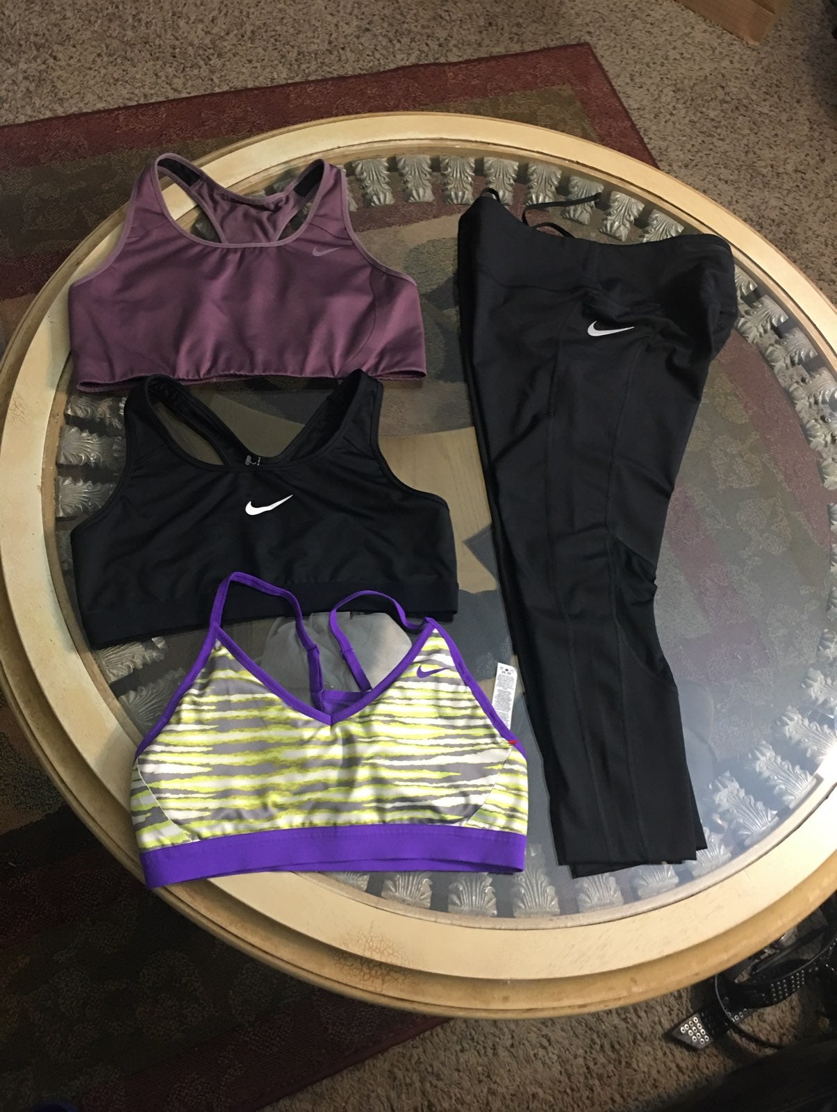 Nike dri-fit bundle 3 tops ,1 leggings ,