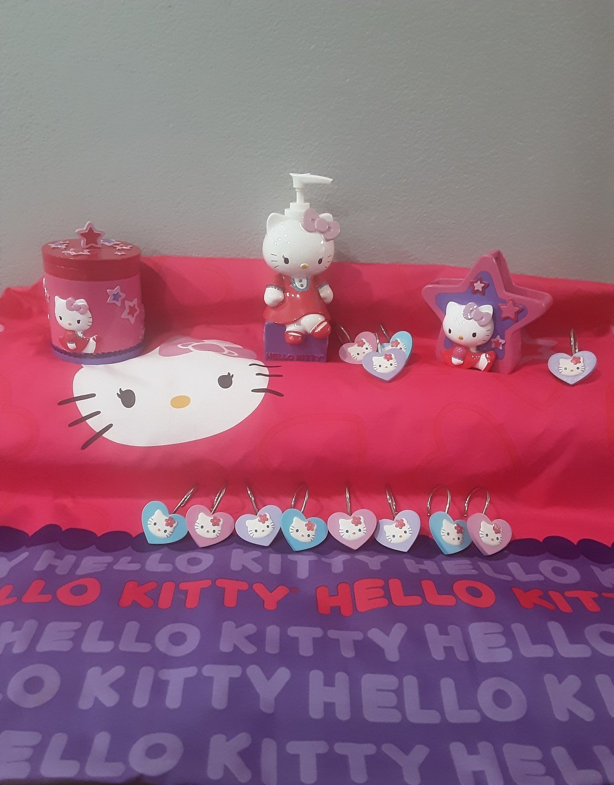 Sanrio - Hello Kitty - Vintage - 5 Piece -- Bathroom Set -
