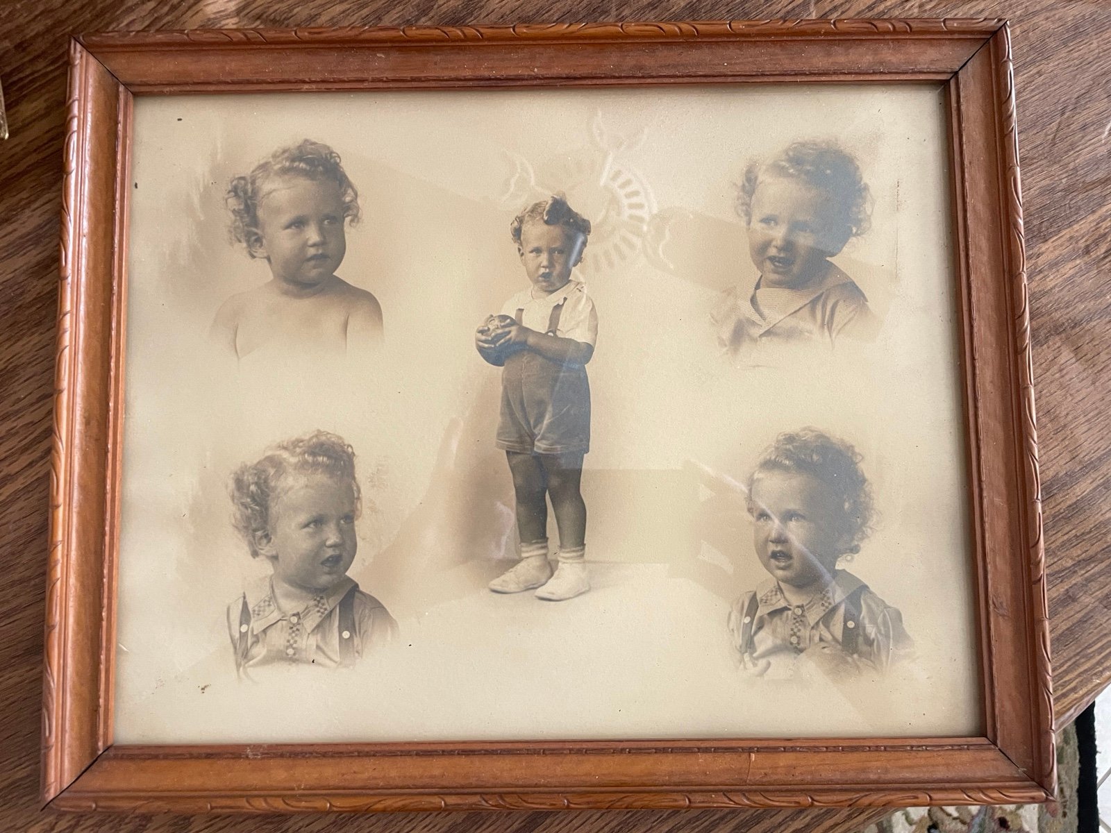 Antique wooden frame 5 child portraits - 15.5x 12.5 - hanging
