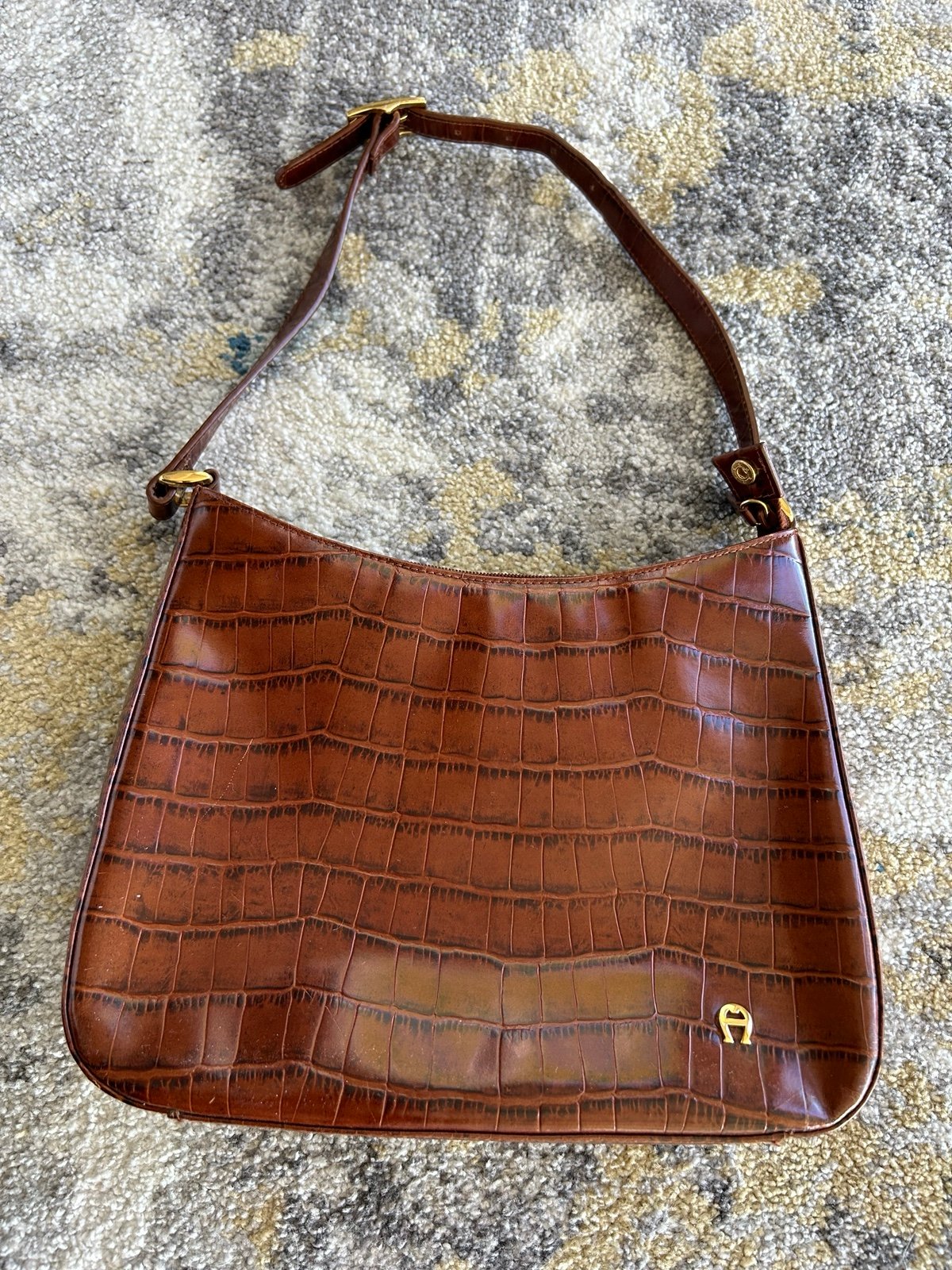 Vintage Etienne Aigner leather embossed shoulder bag