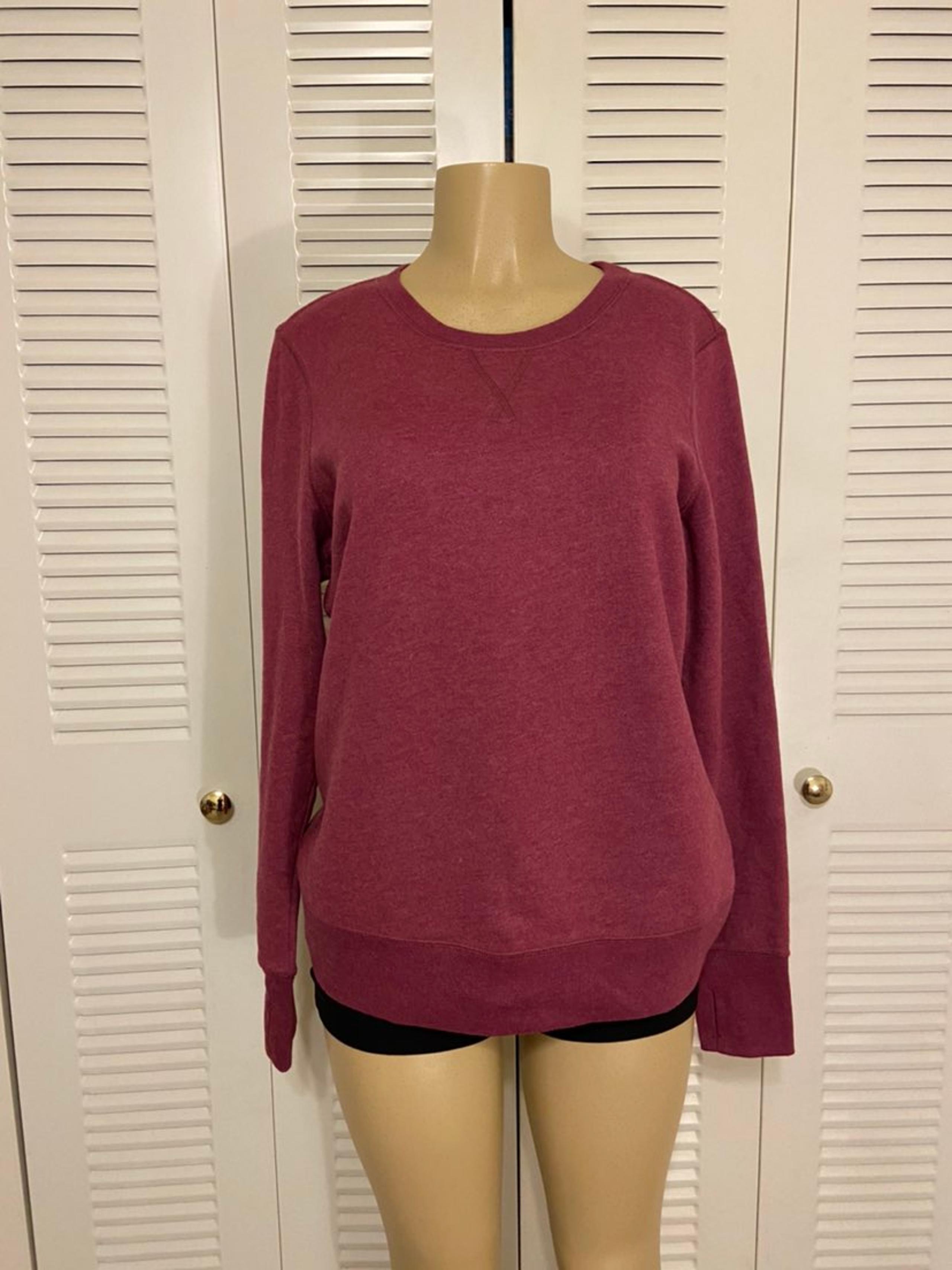 Tek Gear Crew Neck Sweater size Large