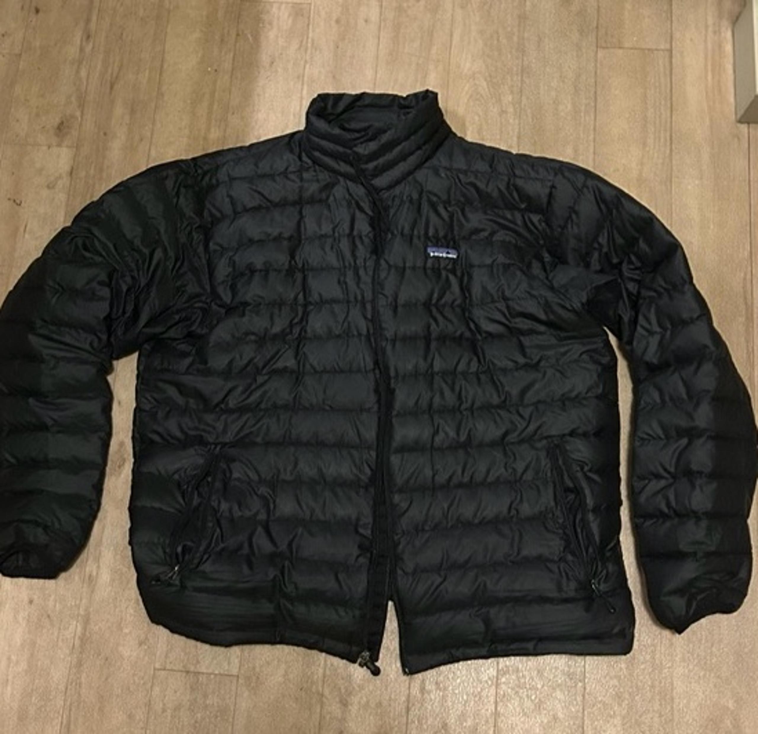 Men's patagonia down sweater jacket coat size Large black puffer zip up
