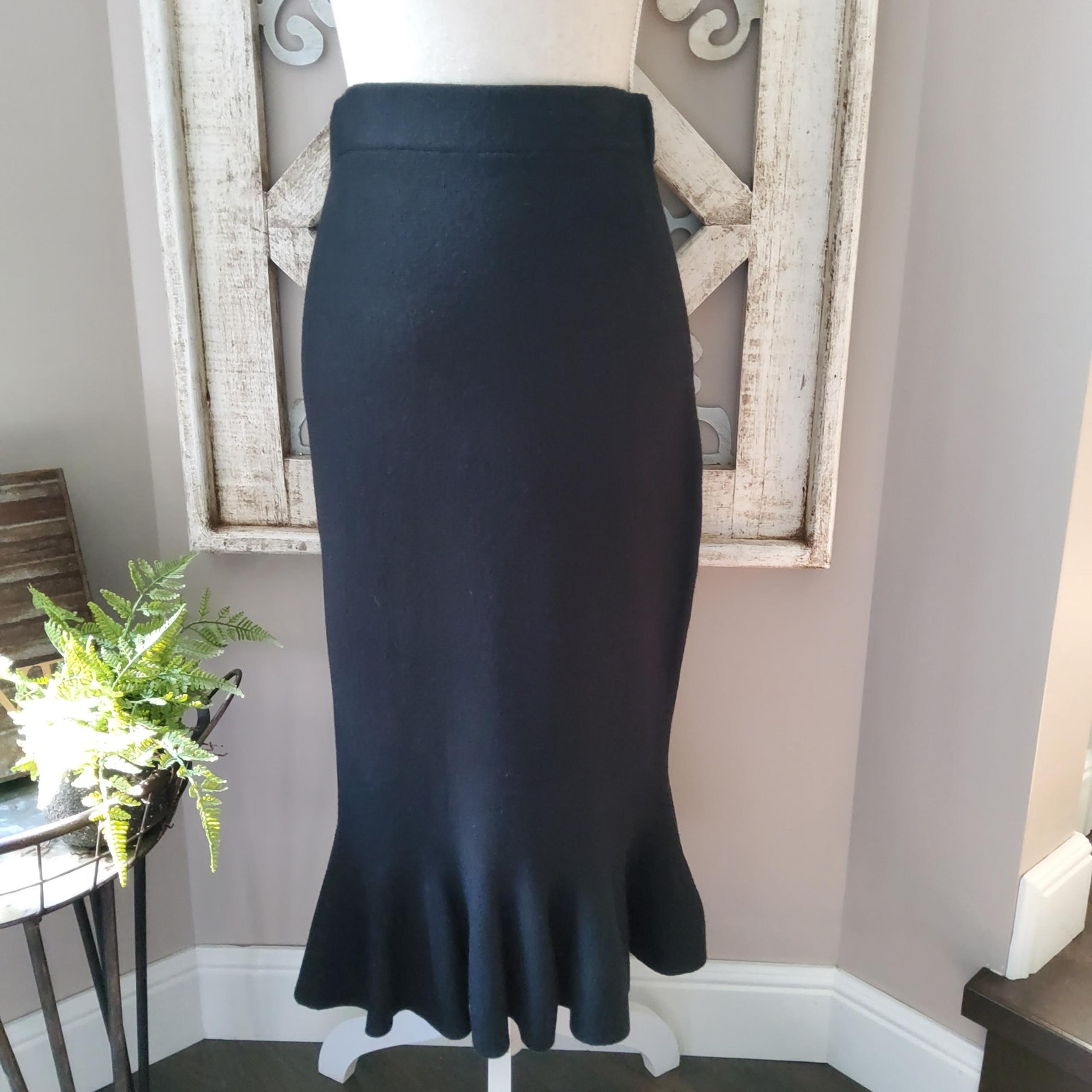 Women's Petite Pull On Elastic Trumpet Fluted Ruffle Hem Midi Skirt Black - Ninety