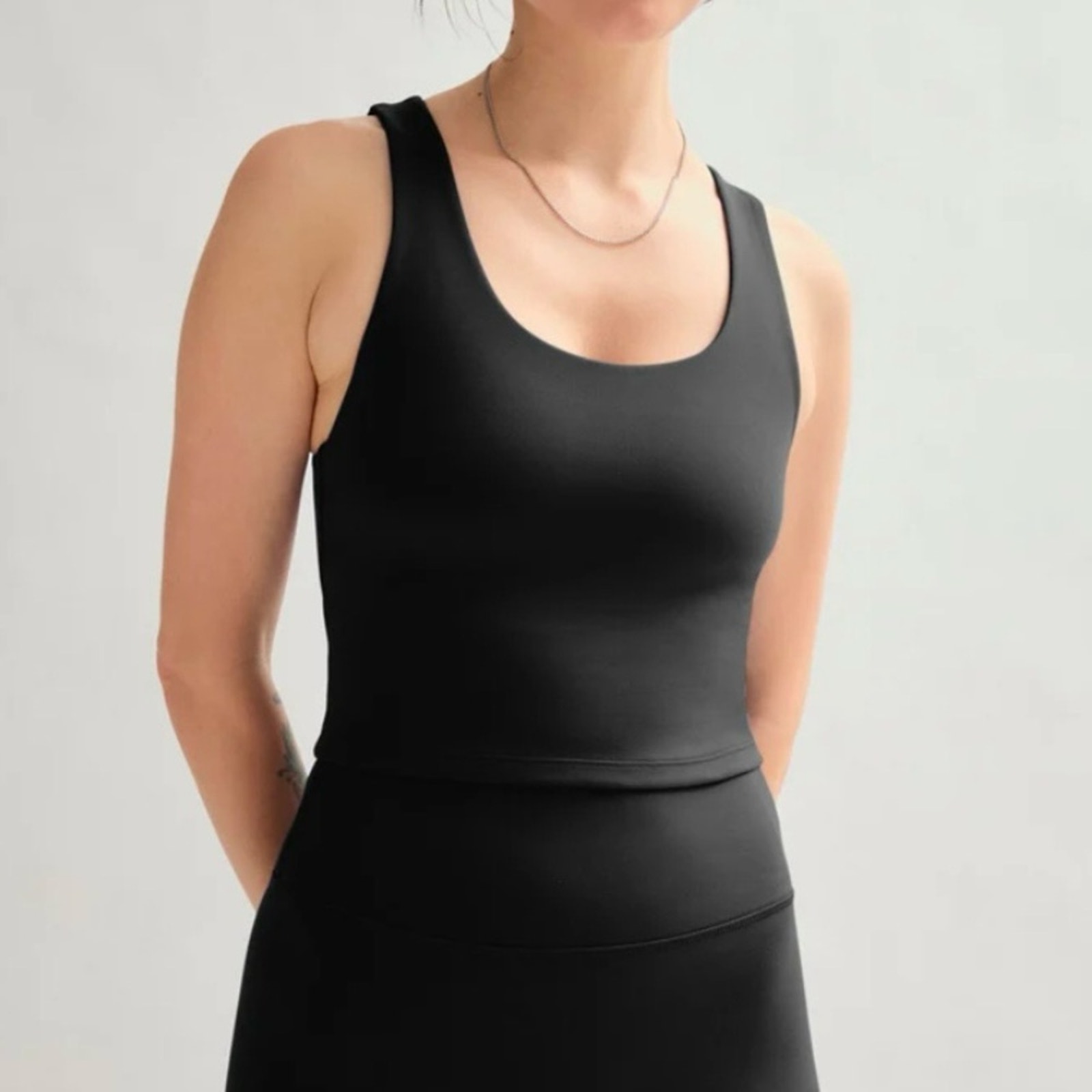 GIRLFRIEND COLLECTIVE Black Bella Scoop Tank Shelf Bra Crop Top Active Size XS