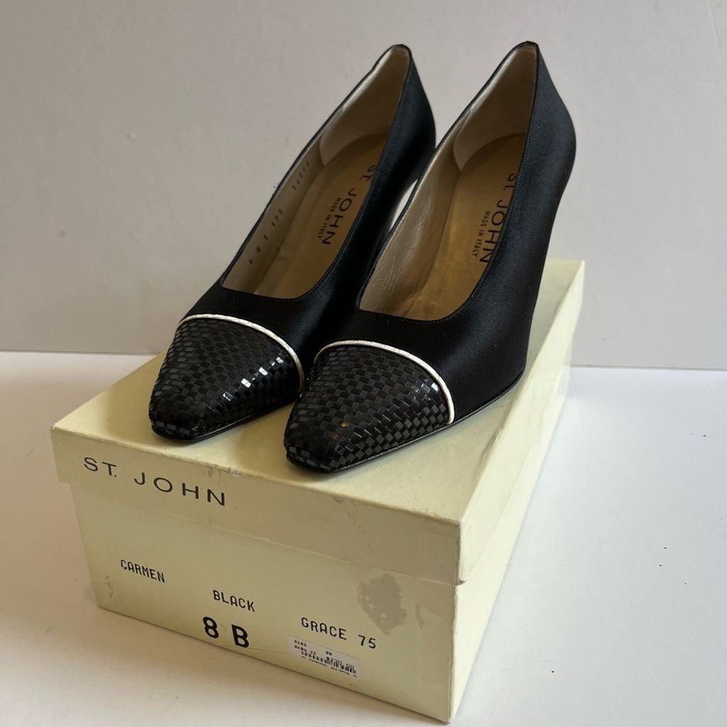 St. John Vintage Black Satin Pumps Paillette on toe size 8B