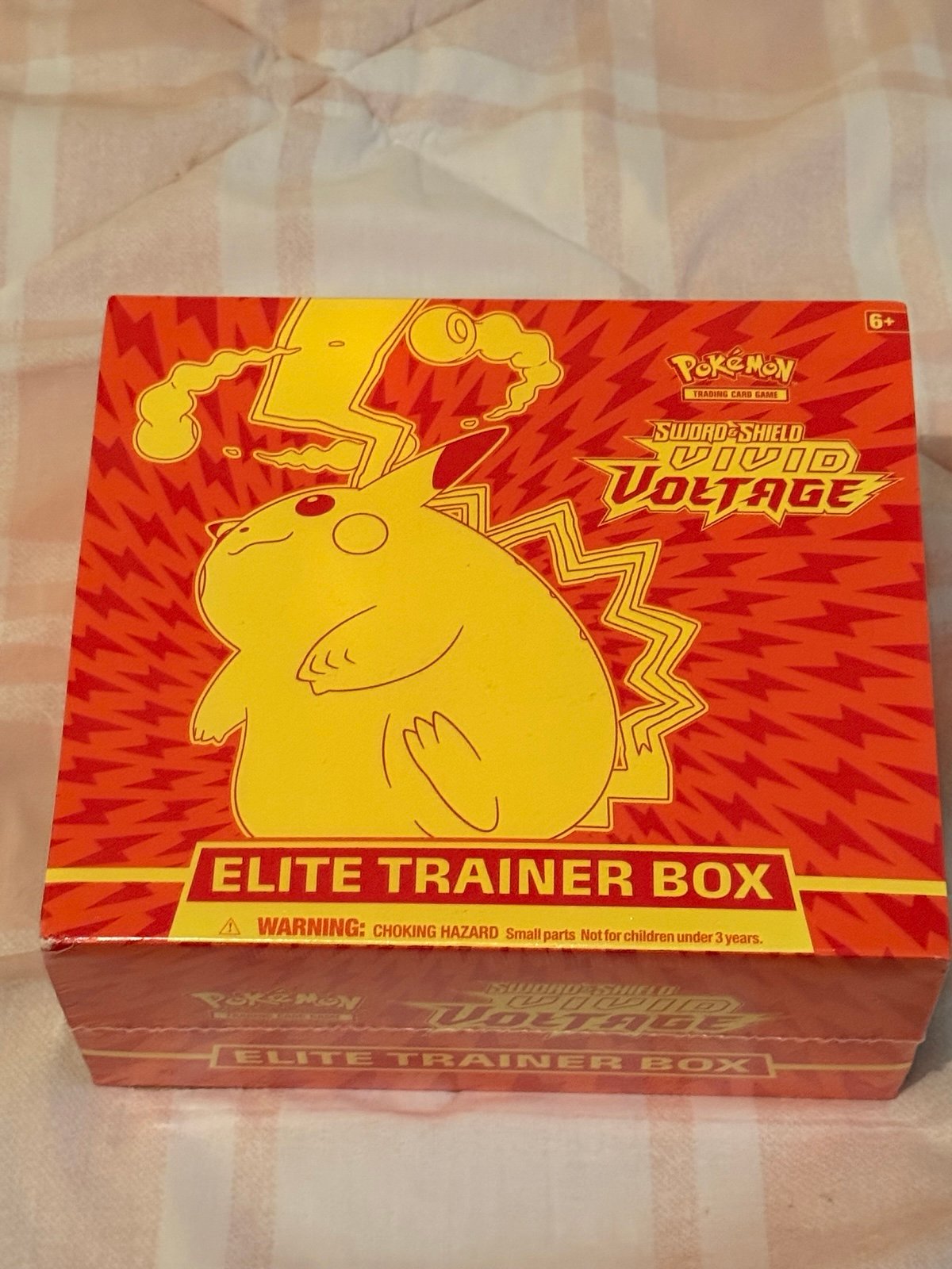 Pokemon: SWSH Vivid Voltage Elite Trainer Box