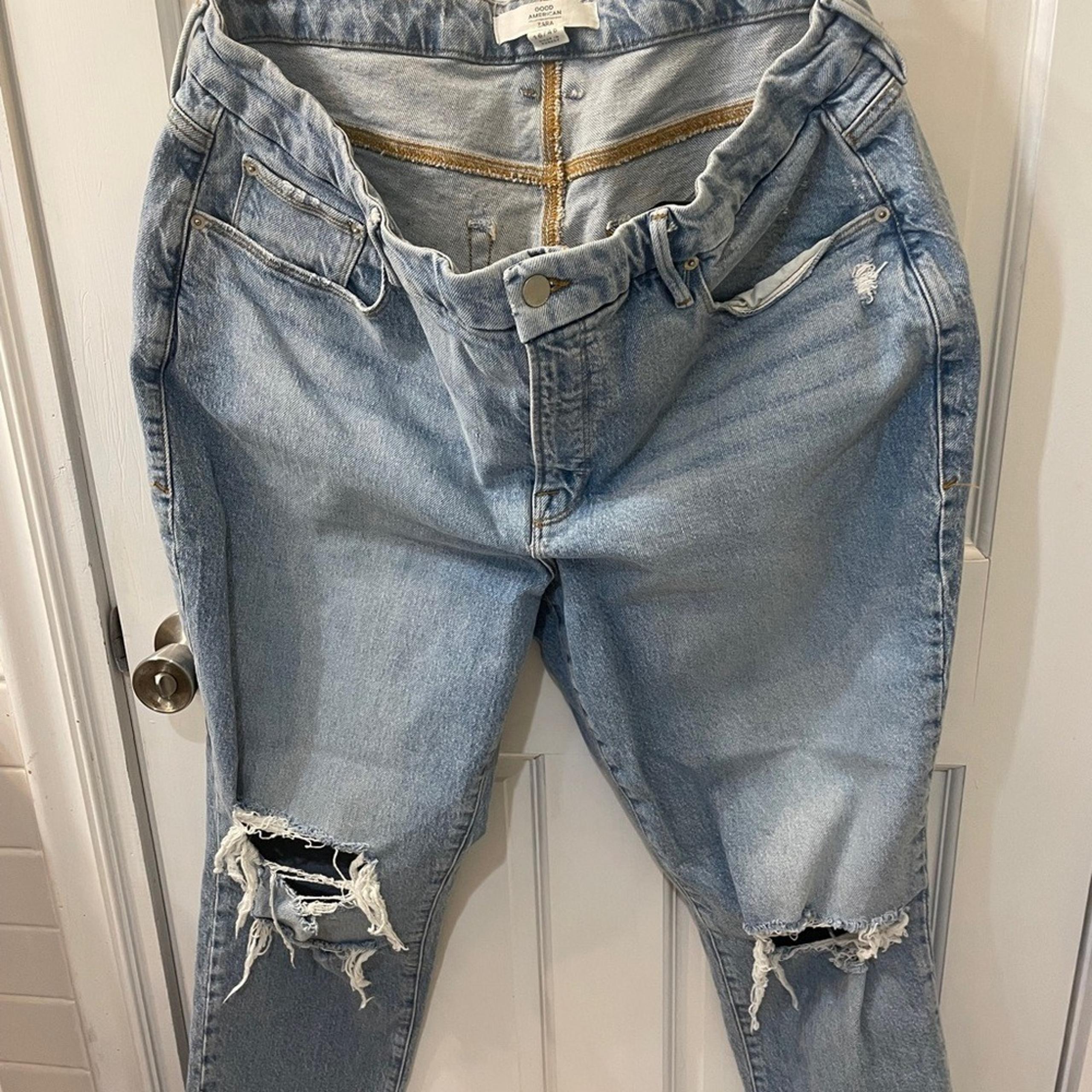 Good American Boyfriend Jeans Light Blue Relaxed Fit distressed 16 Zara