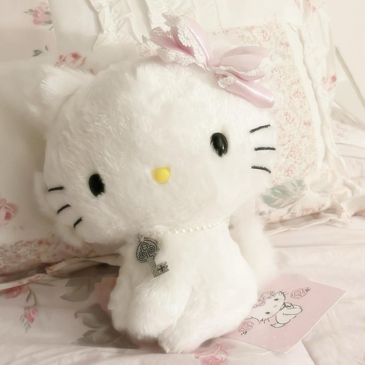 Charmmy kitty plush NWT