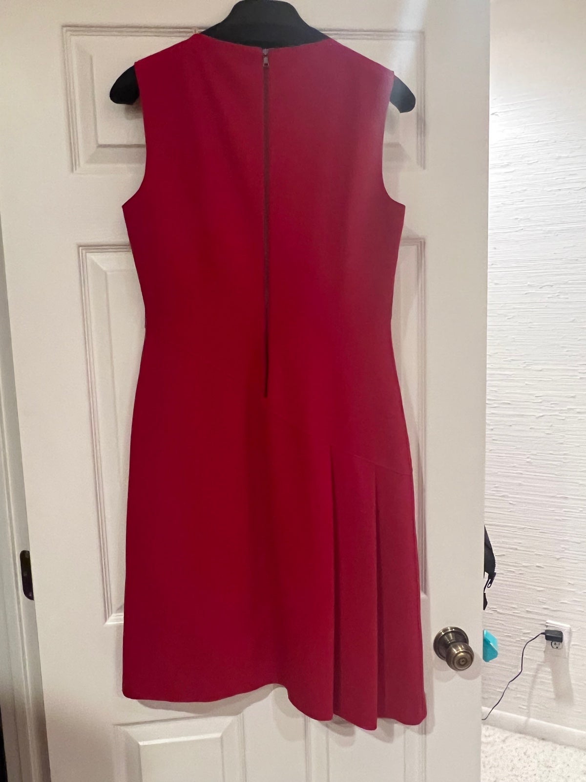 T Tahari red sleeveless dress. Size 10