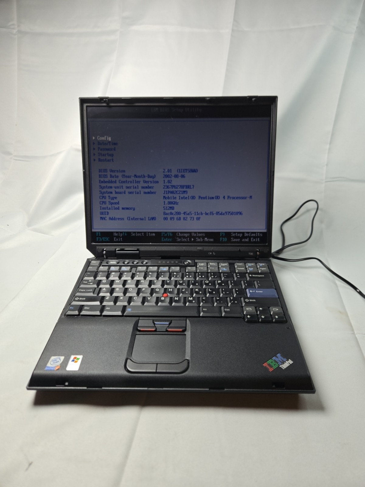 IBM Thinkpad T30 Windows 98SE 80GB HDD 512 MB RAM — Radeon 7500 32 Bit NO CORD