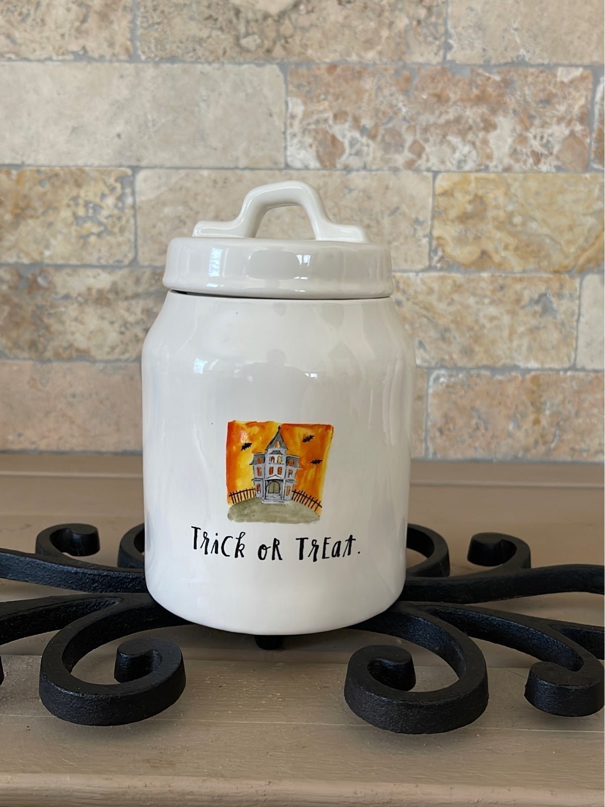 2018 Rae Dunn Trick or Treat Haunted house canister
