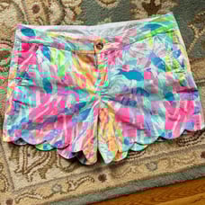 Lilly Pulitzer buttercup shorts Sparkling Sands size 8