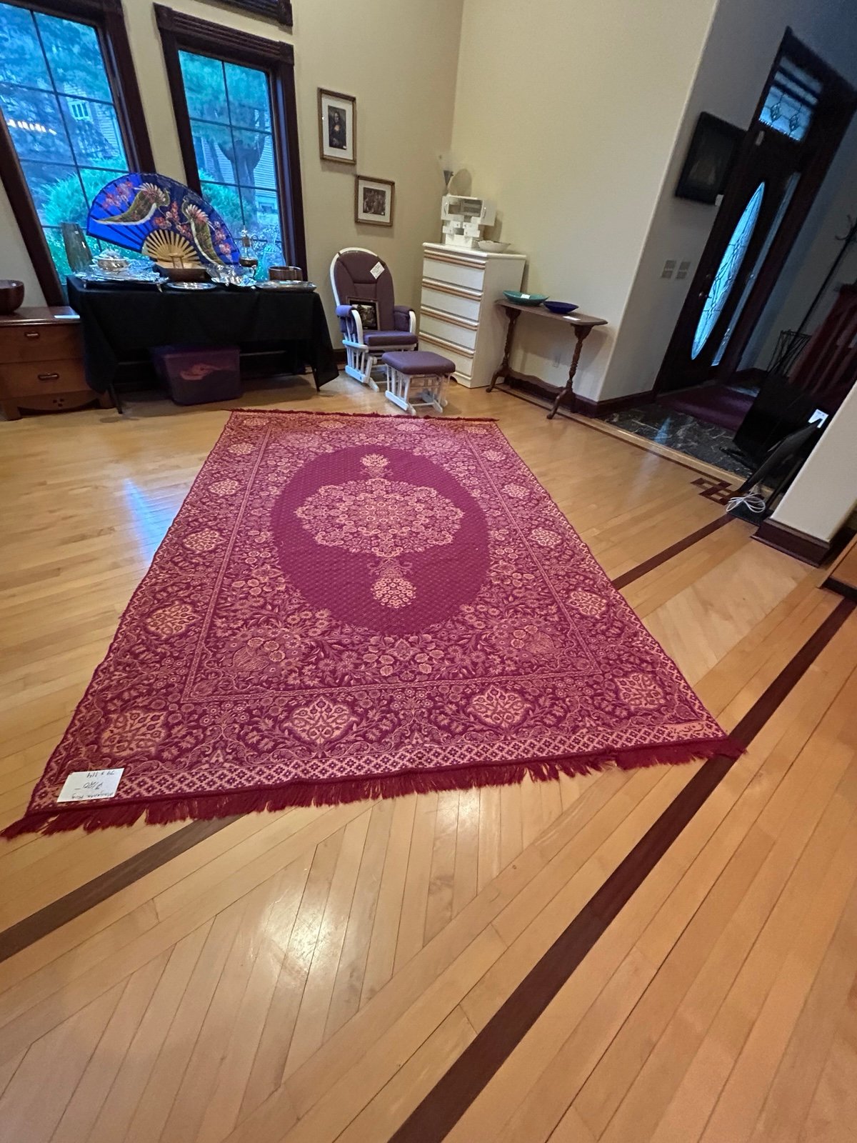 Beautiful red Persian Kilim ( area rug)