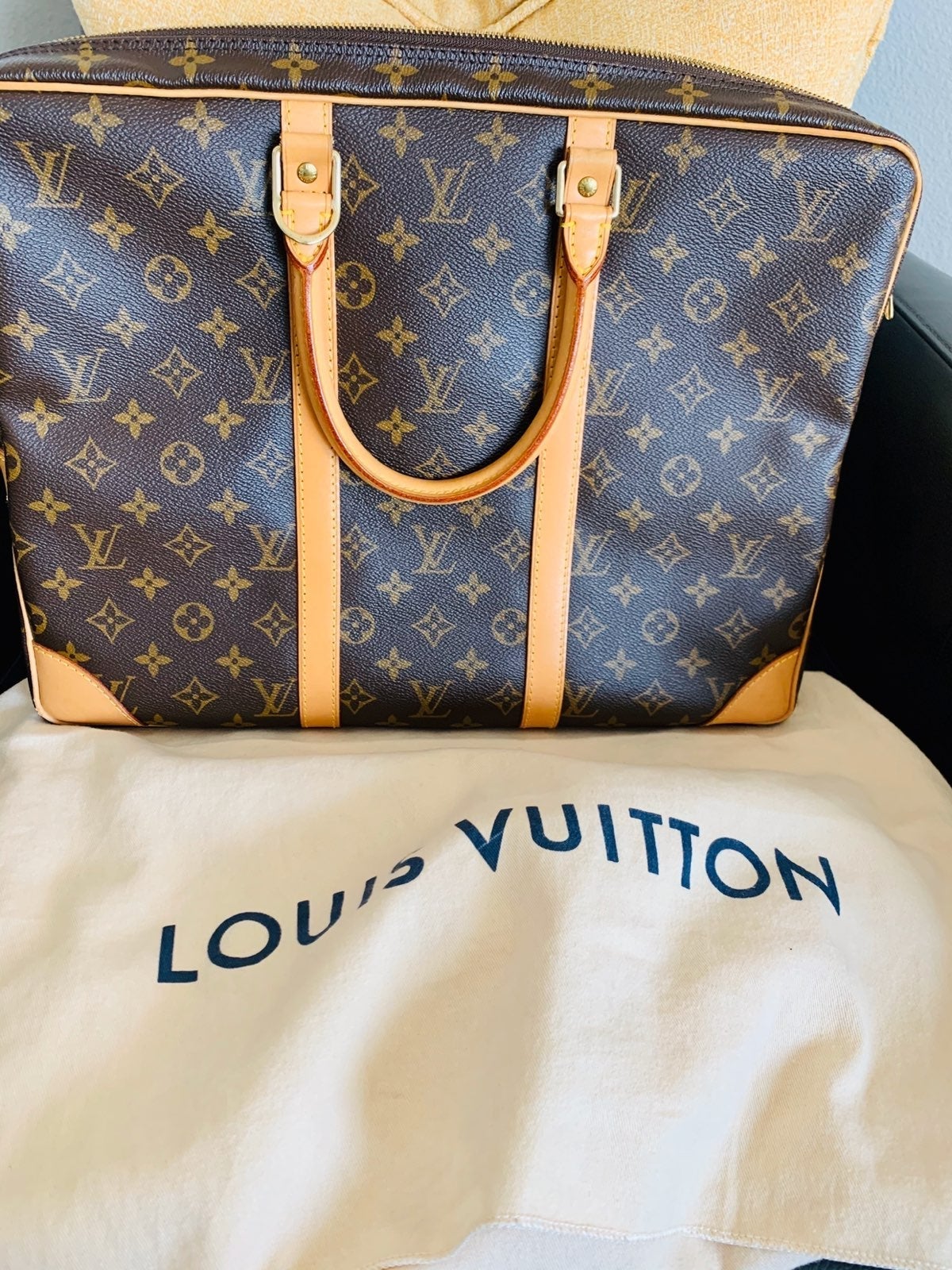 Louis Vuitton Document Portfolio briefca