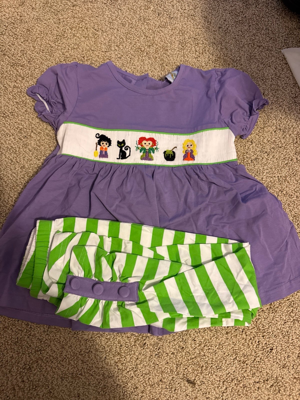 Smocking dog size 6 Halloween outfit