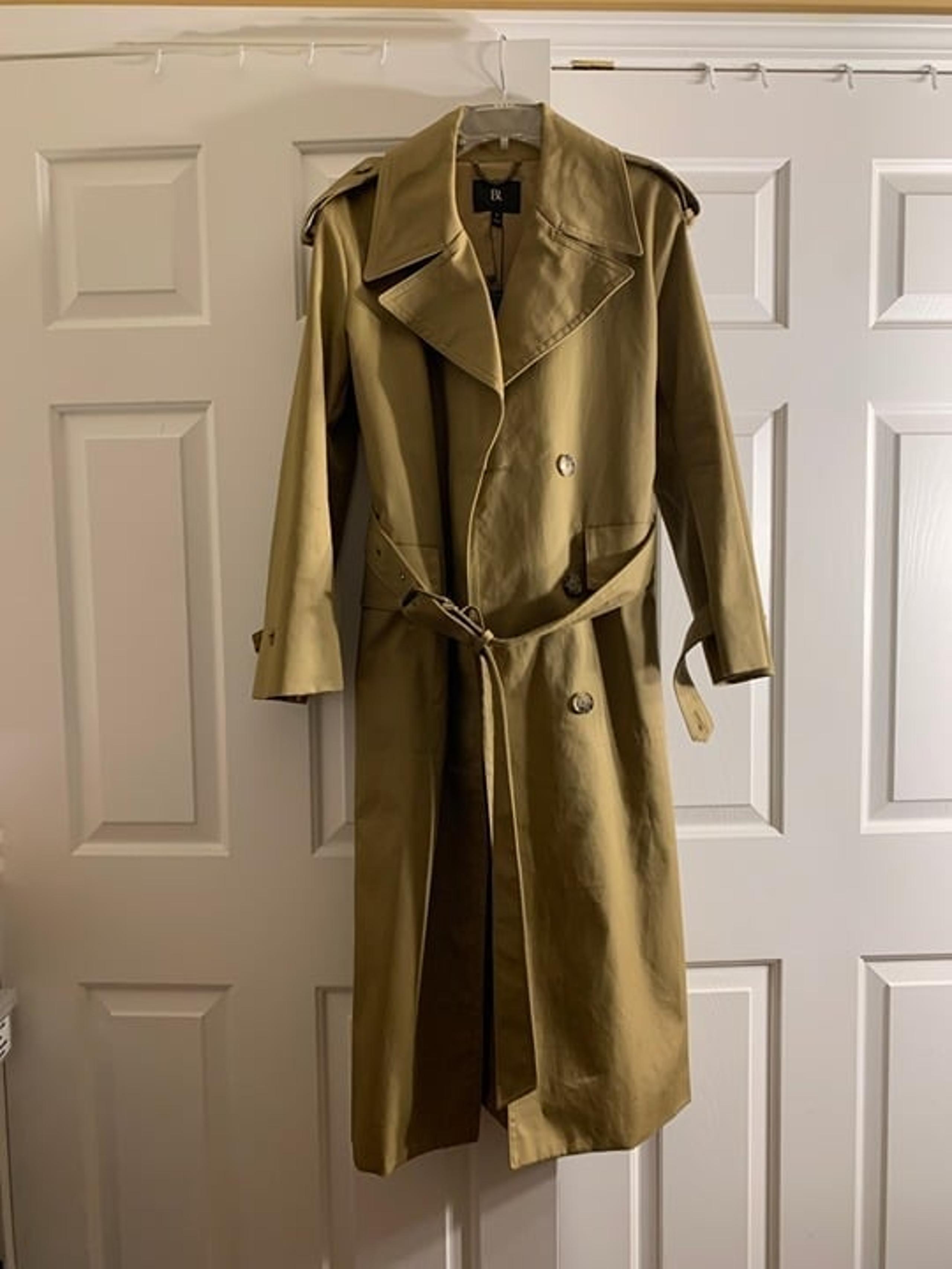 Banana Republic Tan Trench Coat (Women’s S)