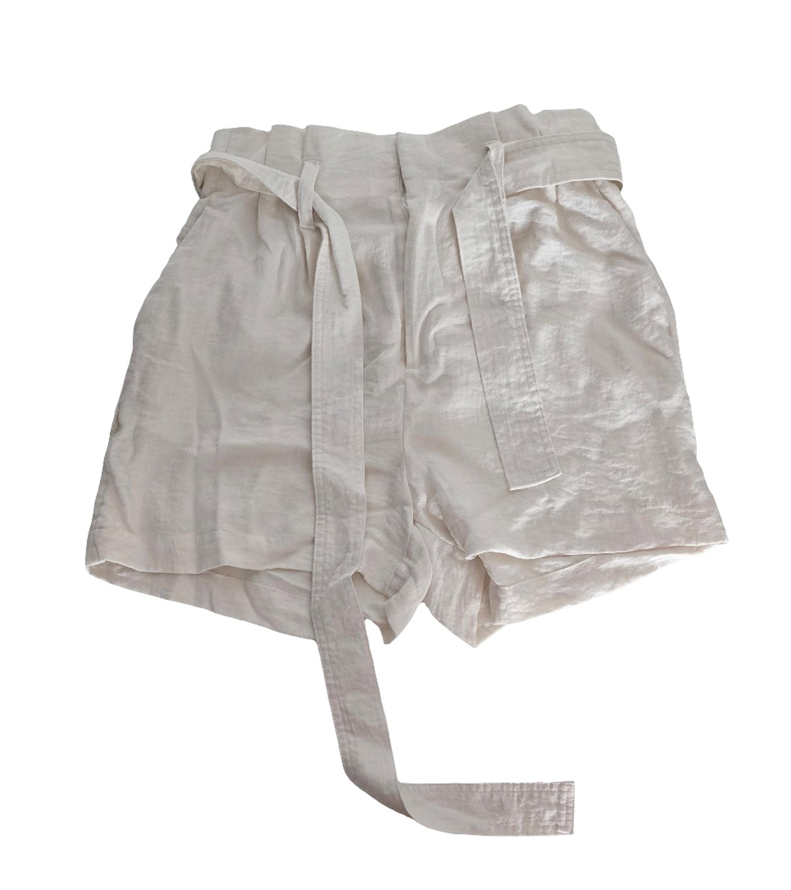 A New Day Women’s White High Waist Shorts – Size M